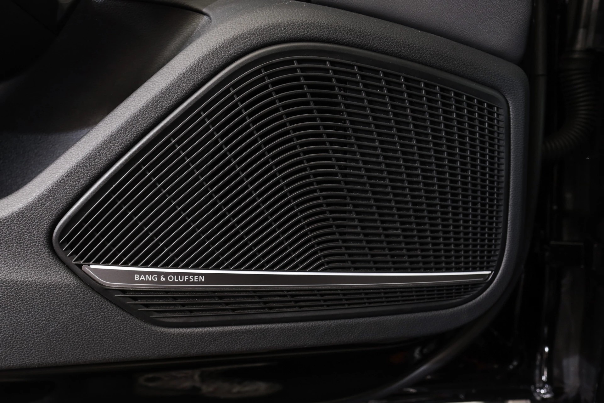 AUDI A4 Avant 40 TDI advanced quattro S-tronic Head-Up / Bang & Olufsen / Virtual Cockpit-image-20