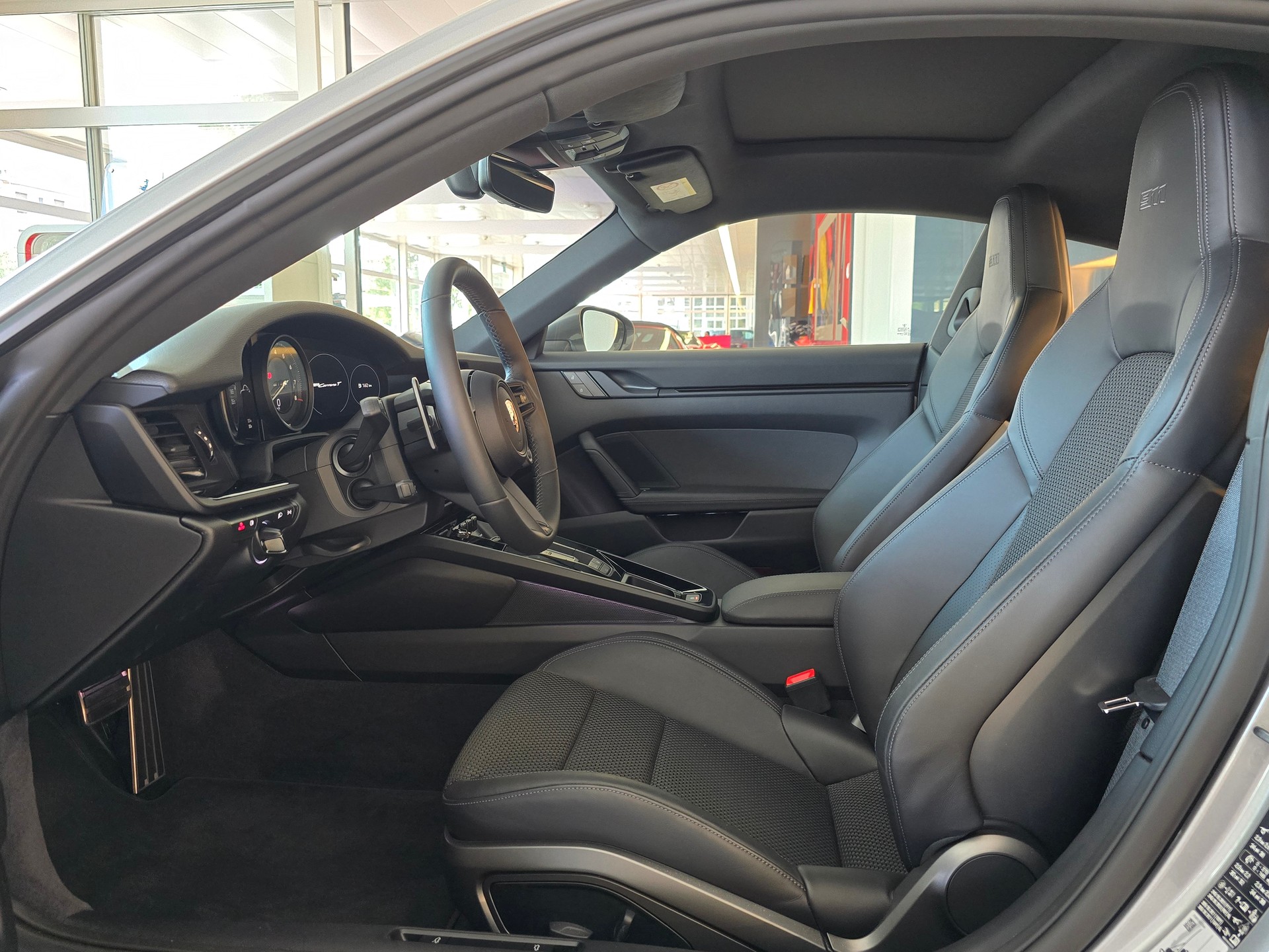 PORSCHE 911 Carrera T PDK-image-9
