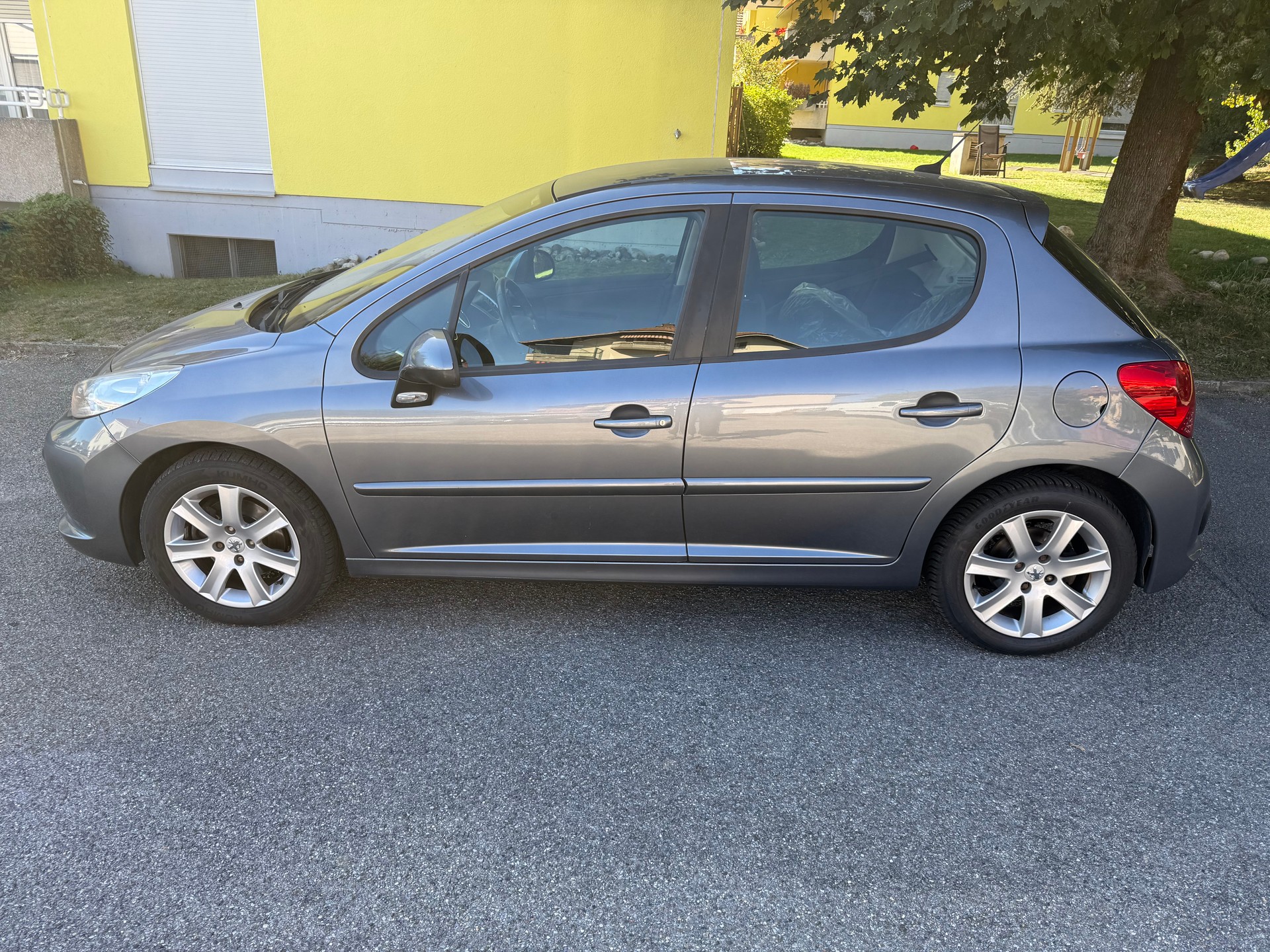 PEUGEOT 207 1.6 16V Sport Automatic-image-6