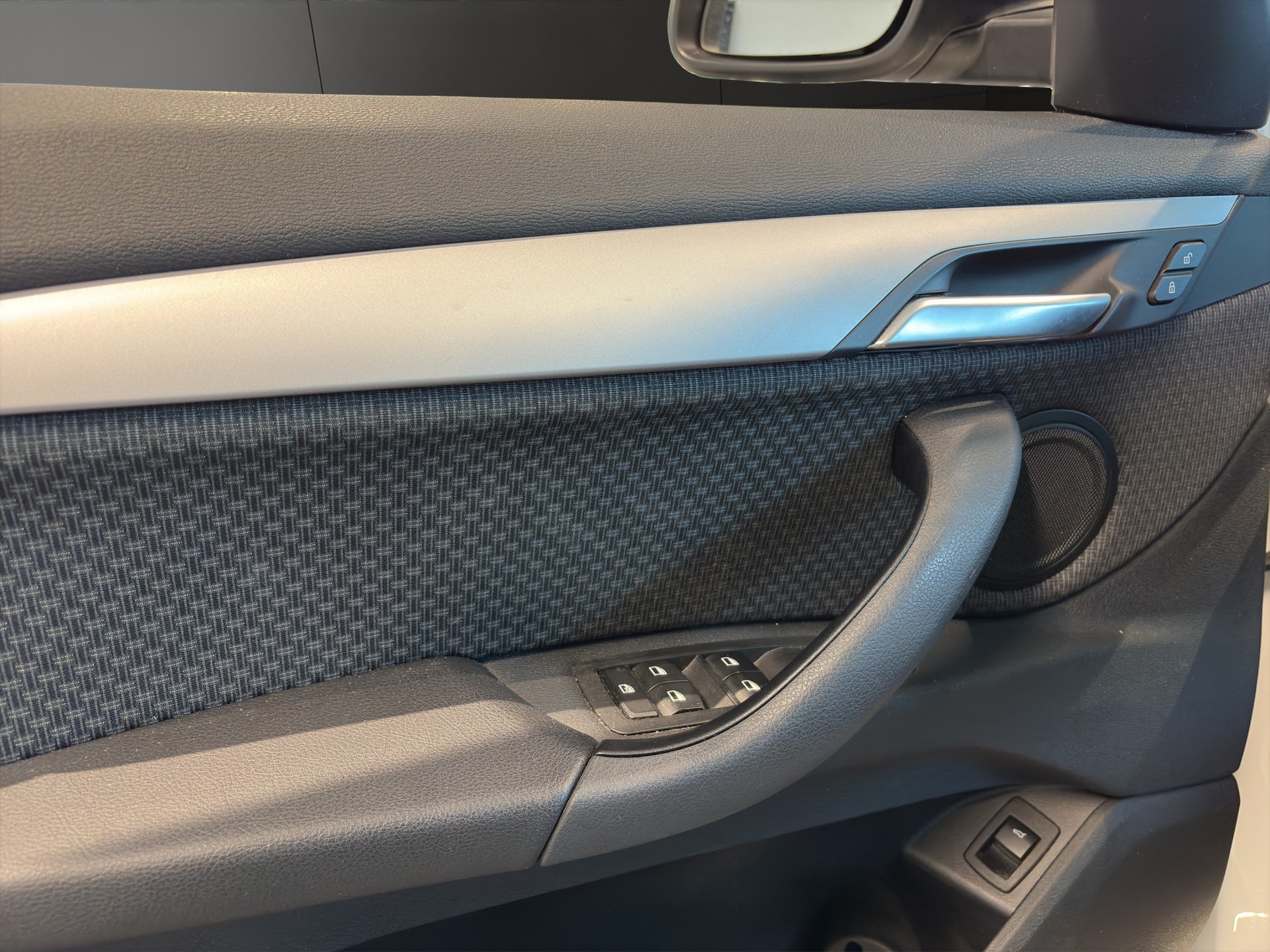 BMW X1 xDrive 18d Essential Edition Steptronic-image-20