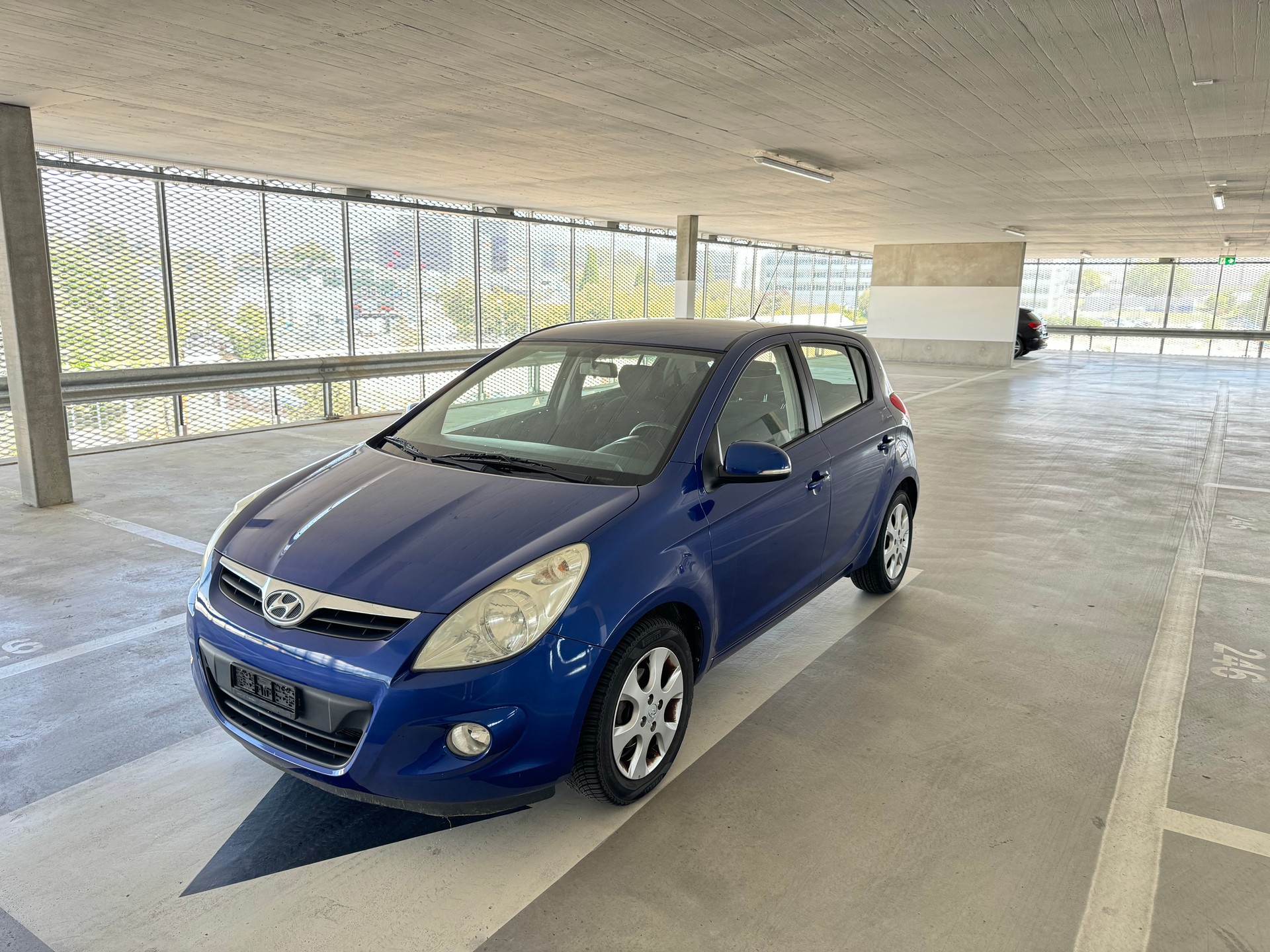 HYUNDAI i20 1.4 Style Automatic-image-2