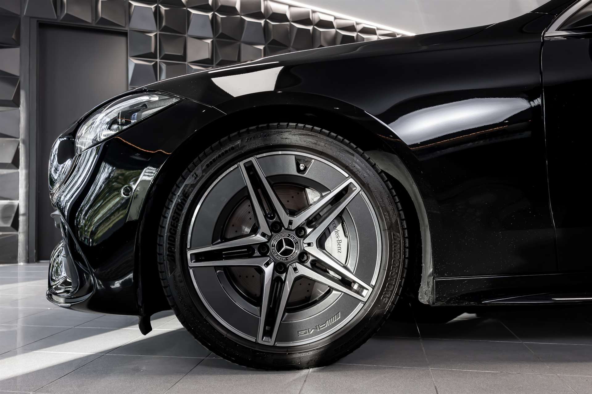 MERCEDES-BENZ C 220 d T 4Matic AMG Line-image-28