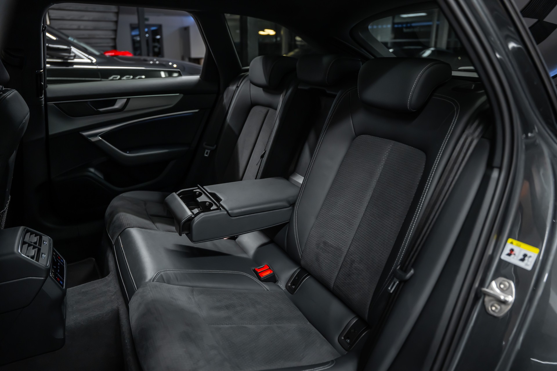 AUDI S6 Avant 3.0 TDI quattro tiptronic *Matrix*Panorama*Head-Up*Fahrassistenz*-image-18