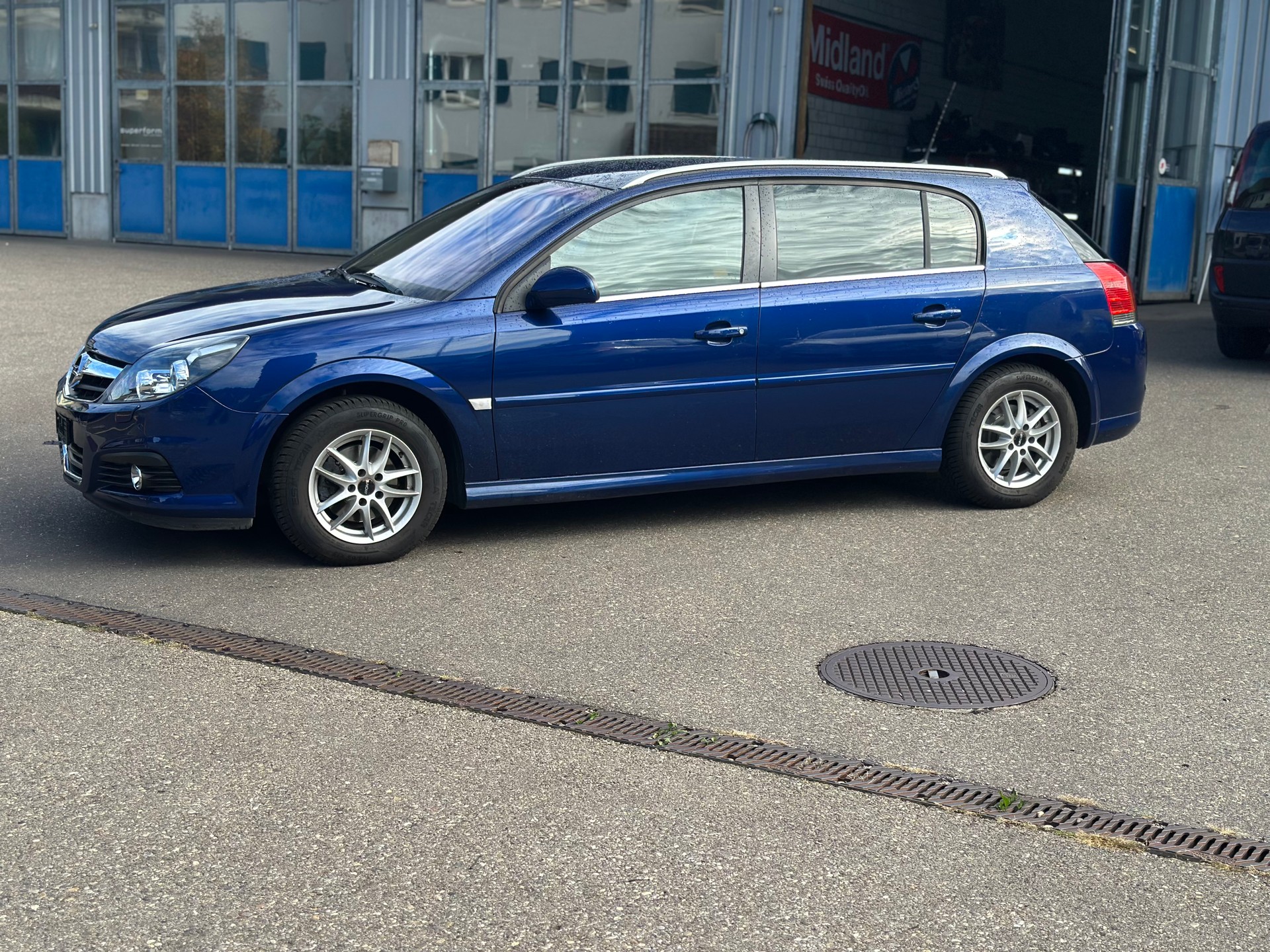 OPEL Signum 2.2 Diamond Automatic-image-1