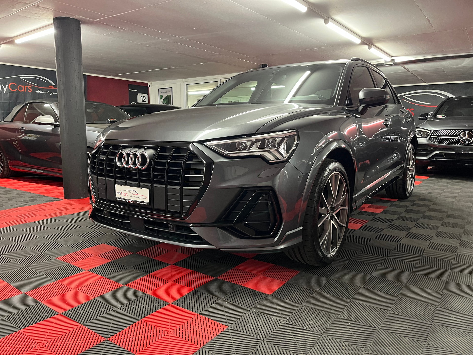 AUDI Q3 45 TFSI S line quattro S-tronic-image-1