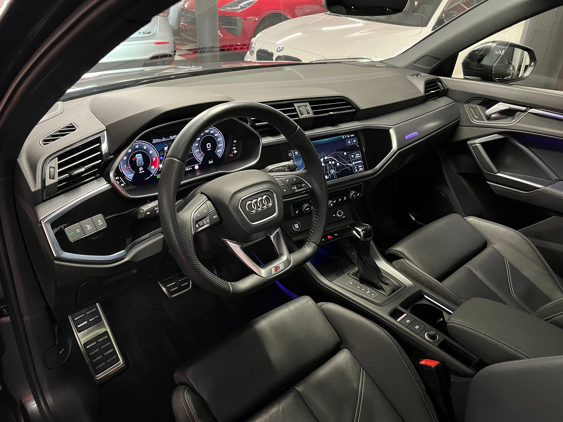AUDI Q3 45 TFSI S line quattro S-tronic-image-11