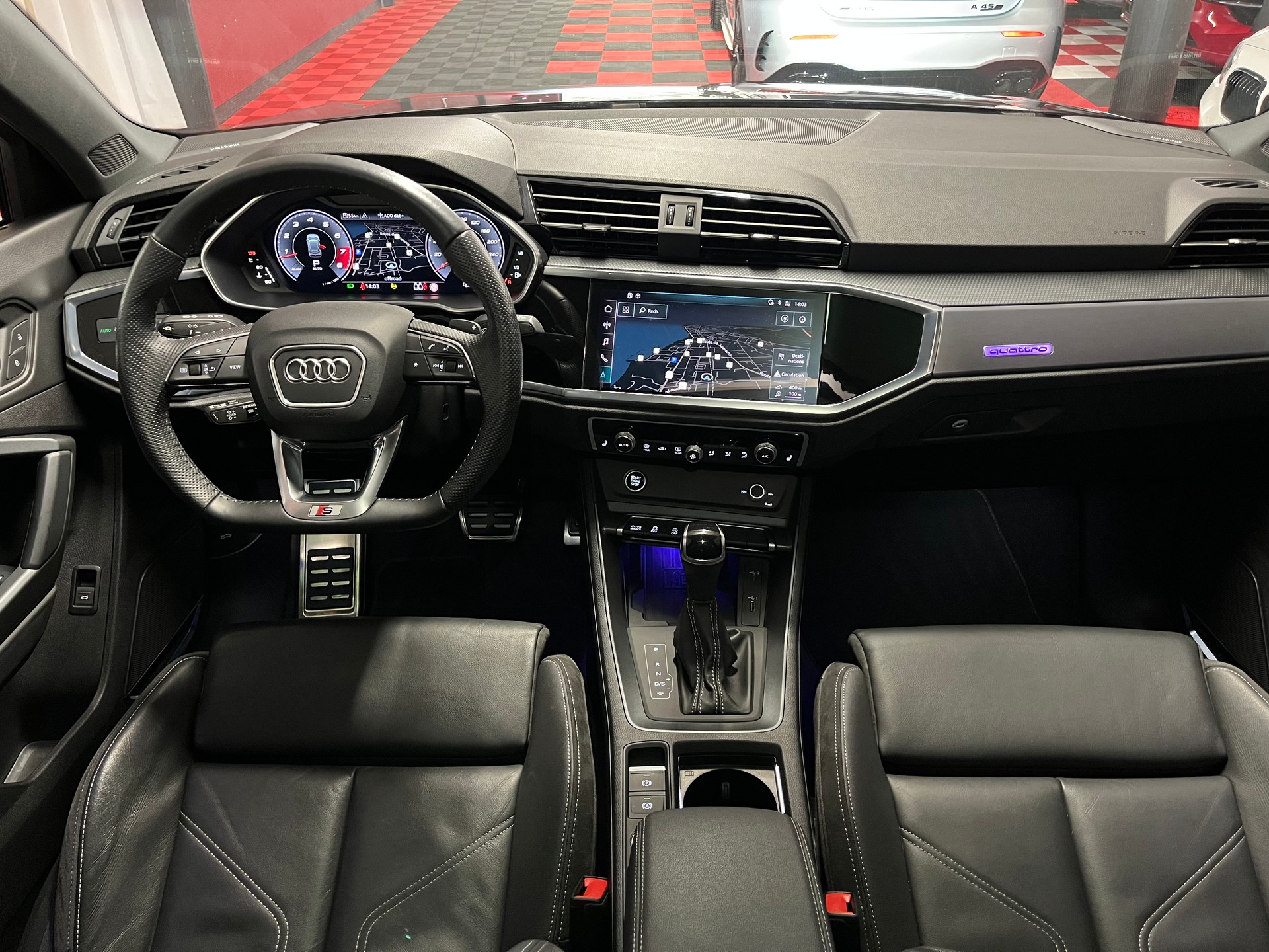 AUDI Q3 45 TFSI S line quattro S-tronic-image-14