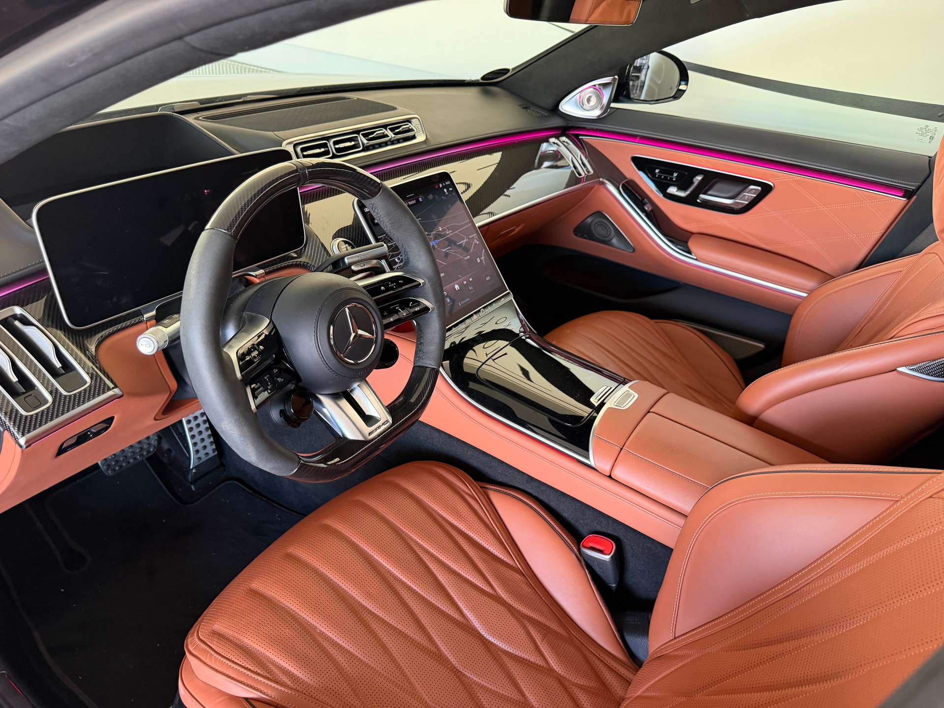 MERCEDES-BENZ E PERFORMANCE-image-7