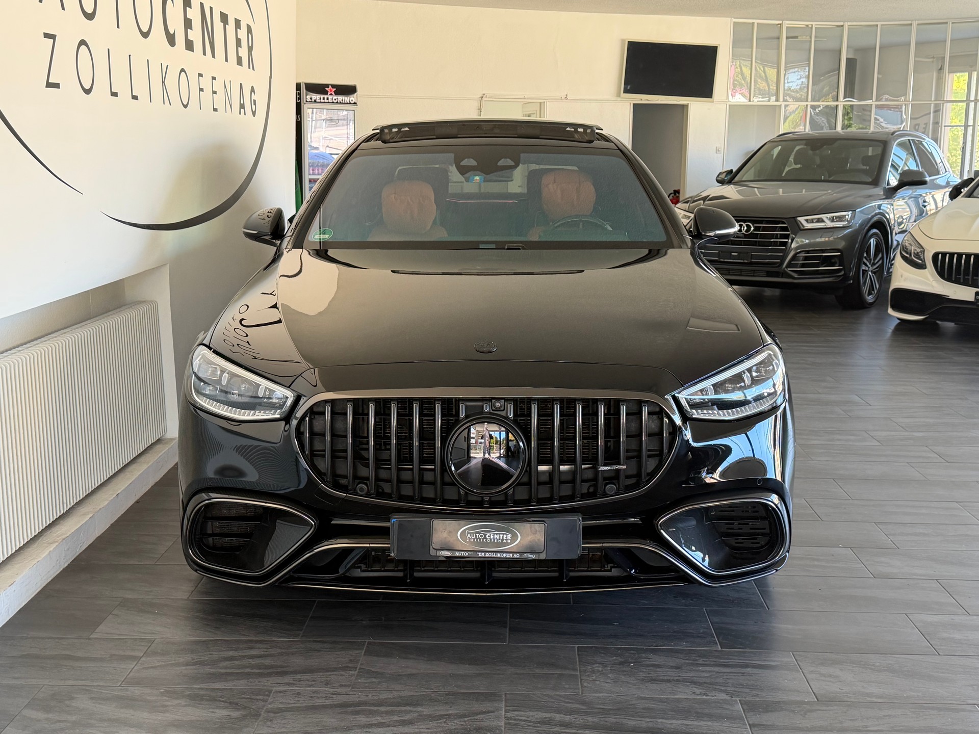 MERCEDES-BENZ E PERFORMANCE-image-2