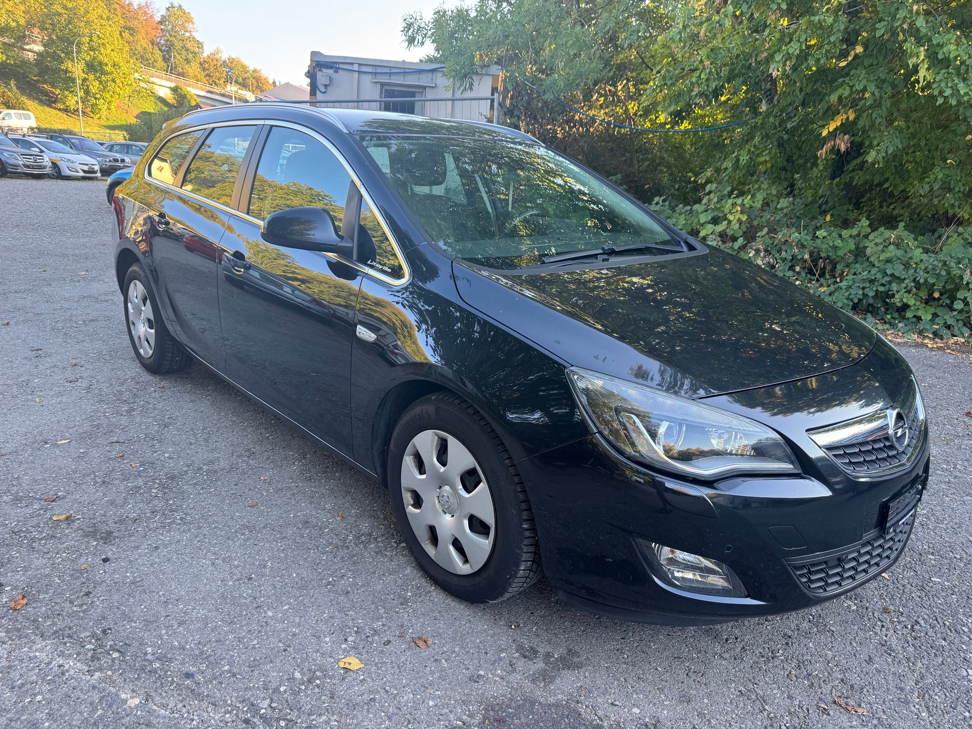 OPEL Astra SportsTourer 1.6i 16V Turbo Cosmo-image-1