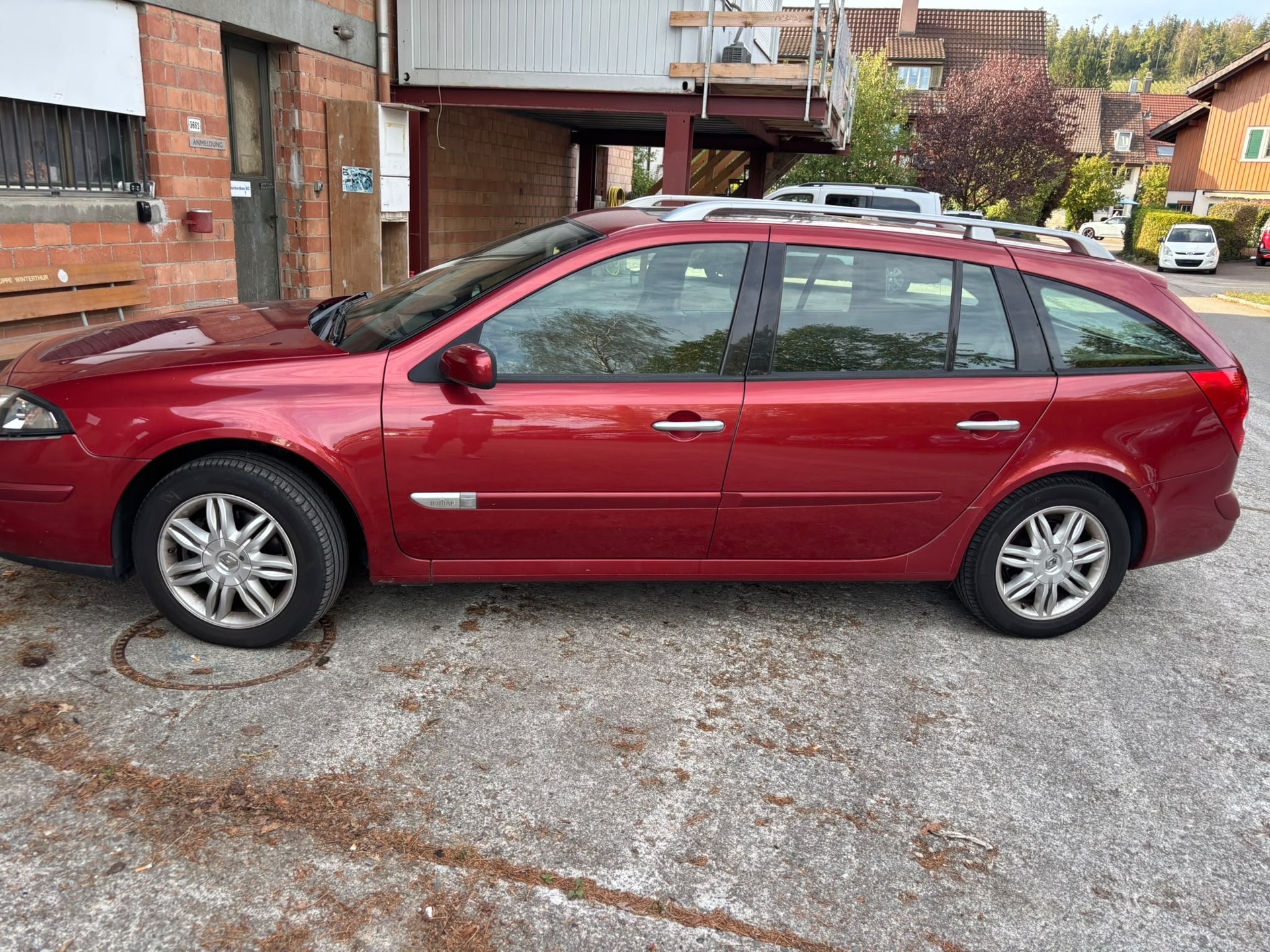 RENAULT Laguna Grandtour 2.0 dCi GT-image-3