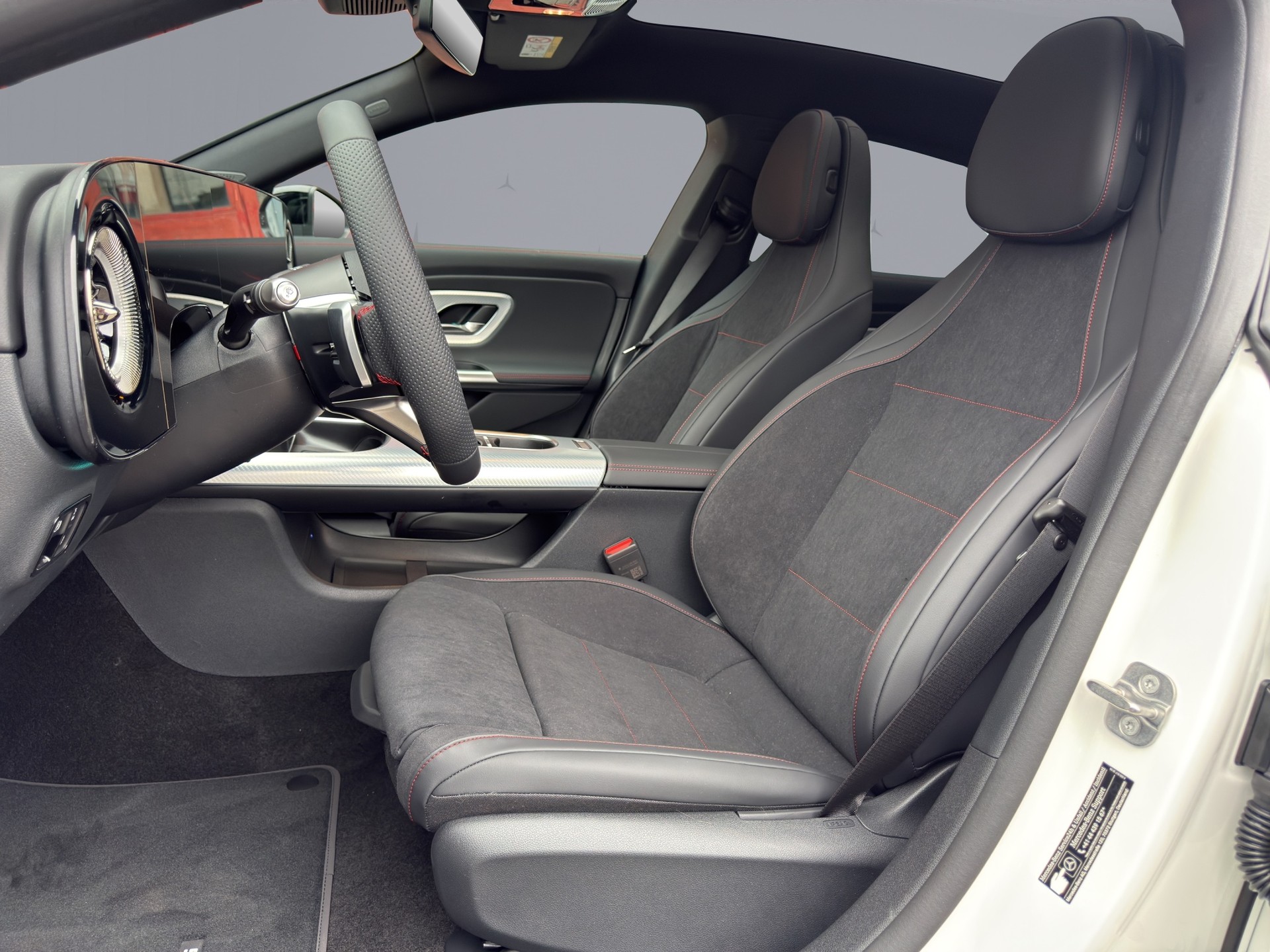 MERCEDES-BENZ CLA-Klasse X178 Shooting Brake CLA 220 4matic-image-9