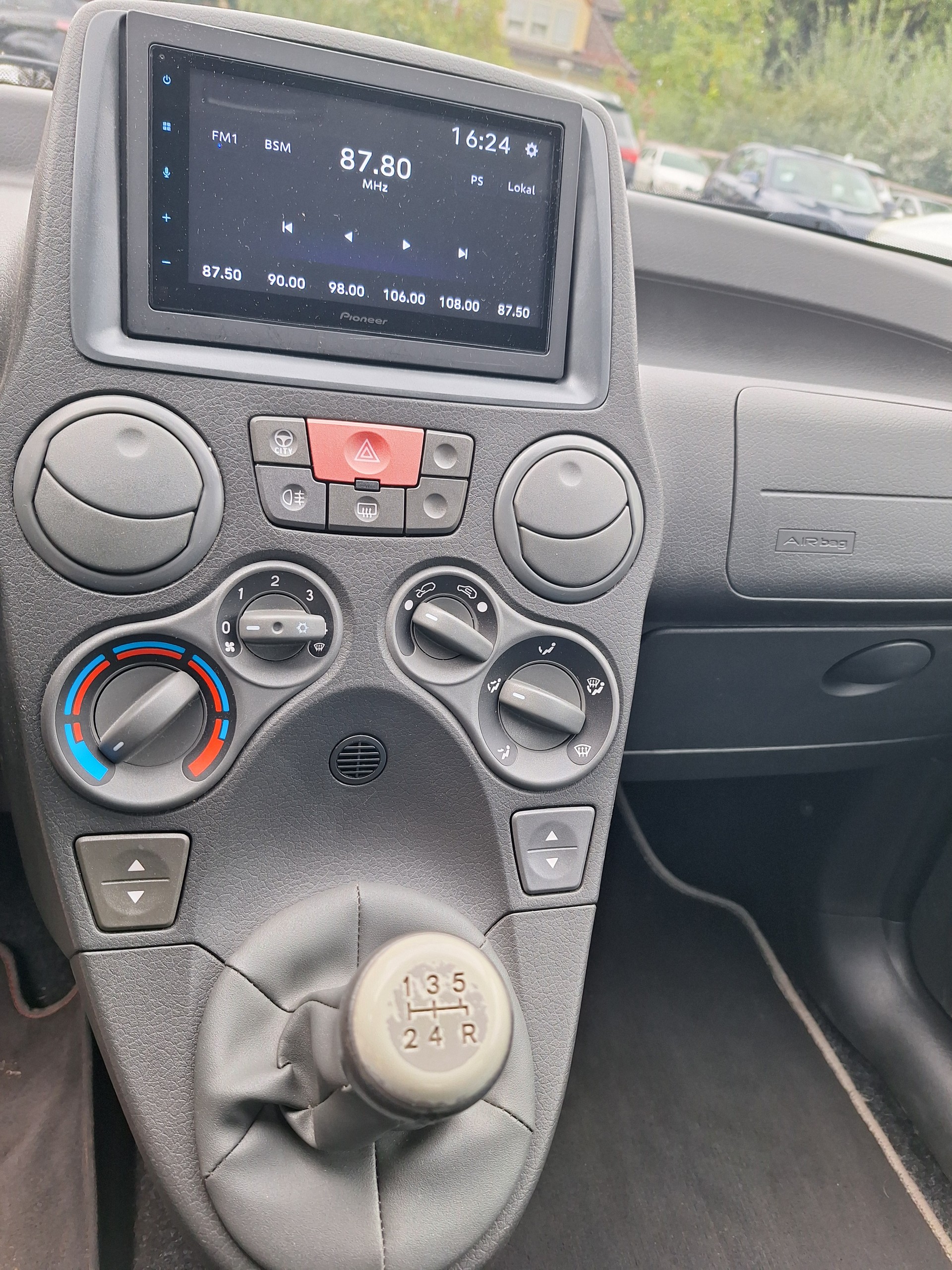 FIAT Panda 1.2 Dynamic plus-image-8