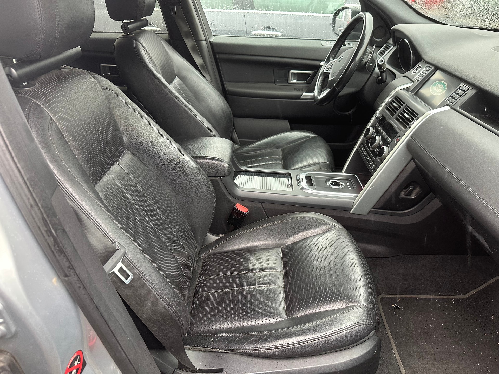 LAND ROVER Discovery Sport 2.0 Si4 HSE Luxury AT9-image-7