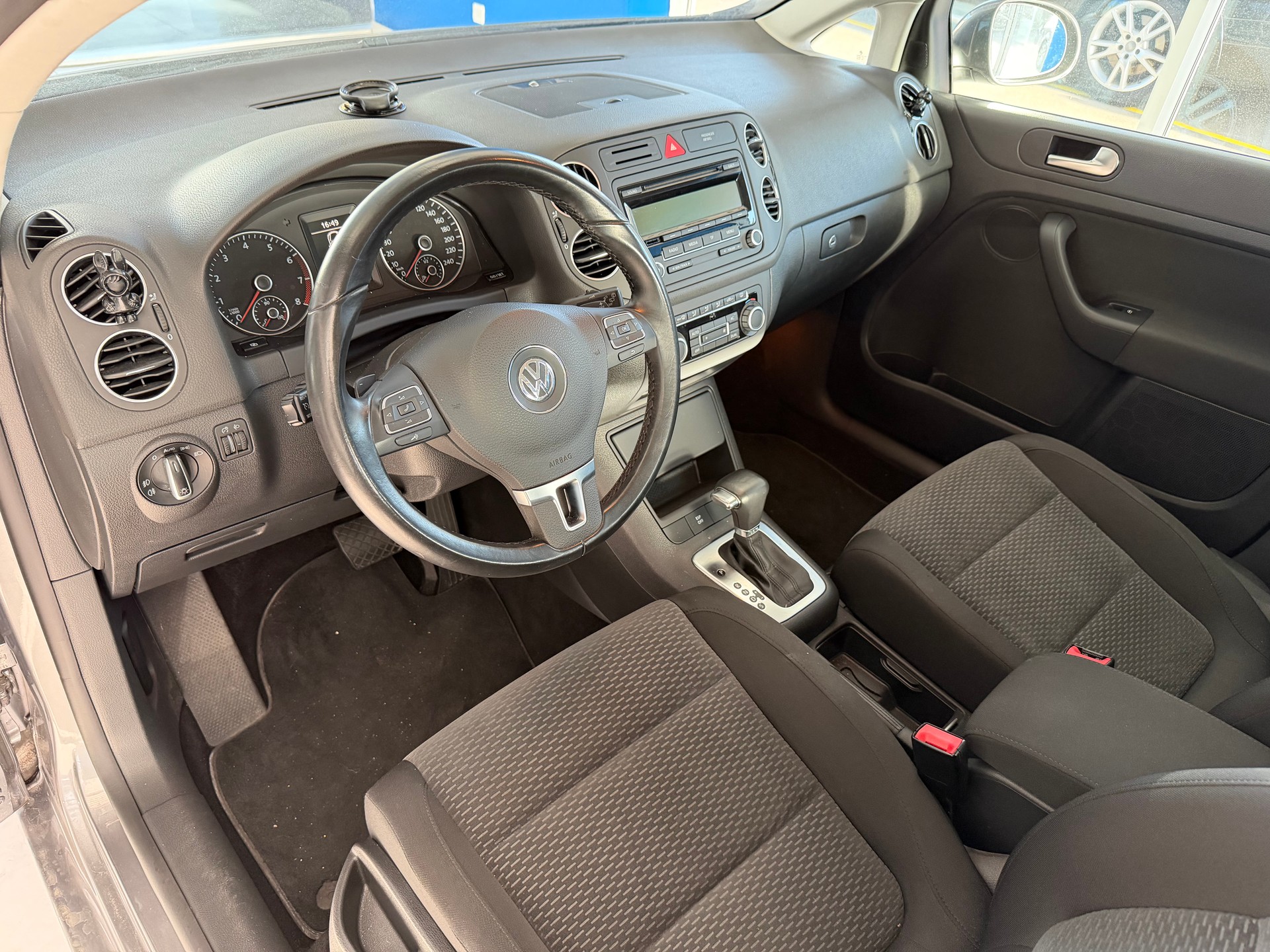 VW Golf Plus 1.4 TSI Comfortline DSG-image-11