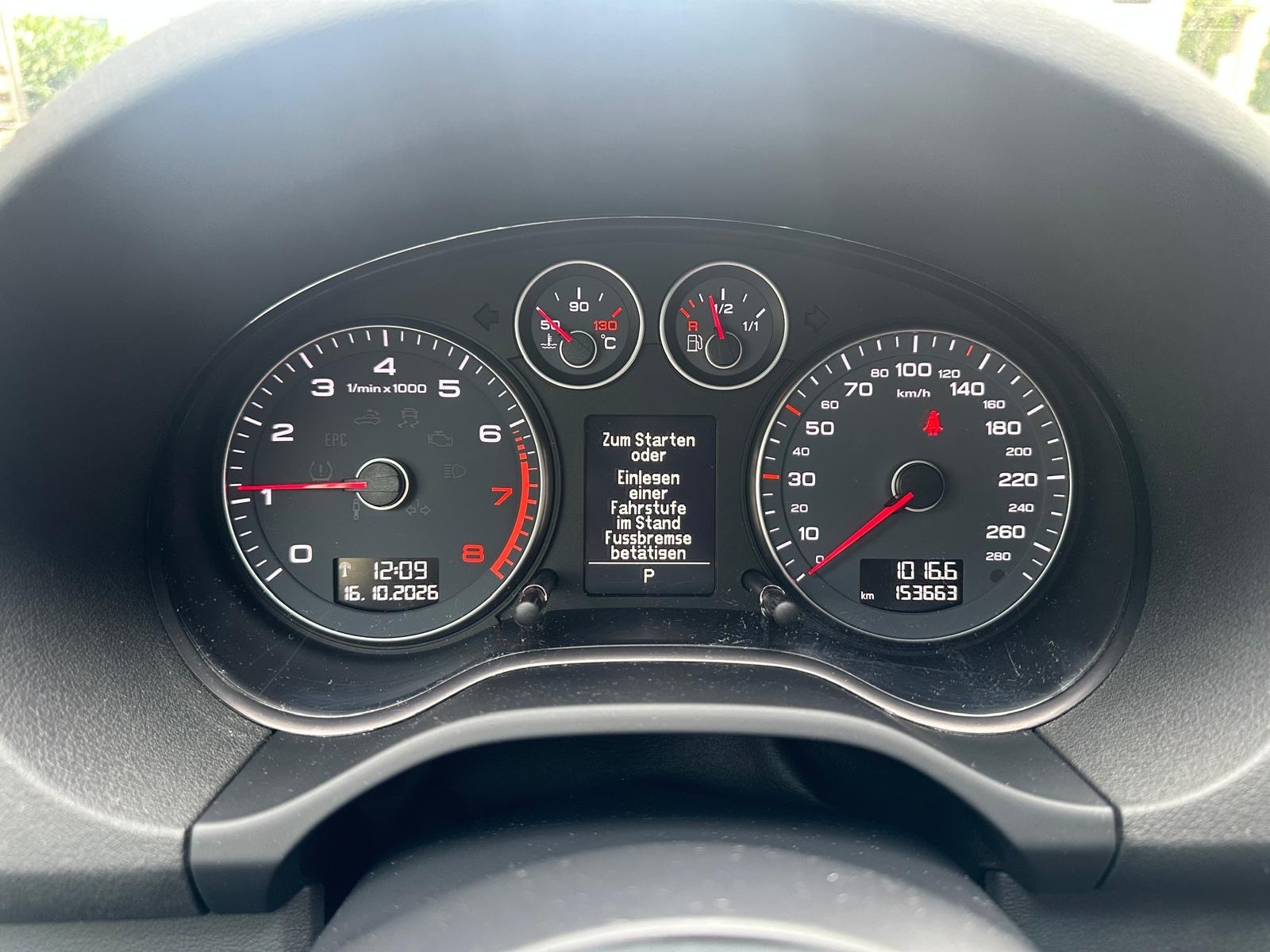 AUDI A3 1.8 TFSI Ambition S-tronic-image-12