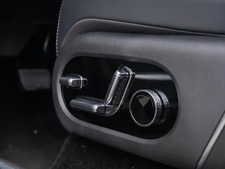 ZEEKR Zeekr 7x 100 kWh Privilege AWD mit AHK-image-15