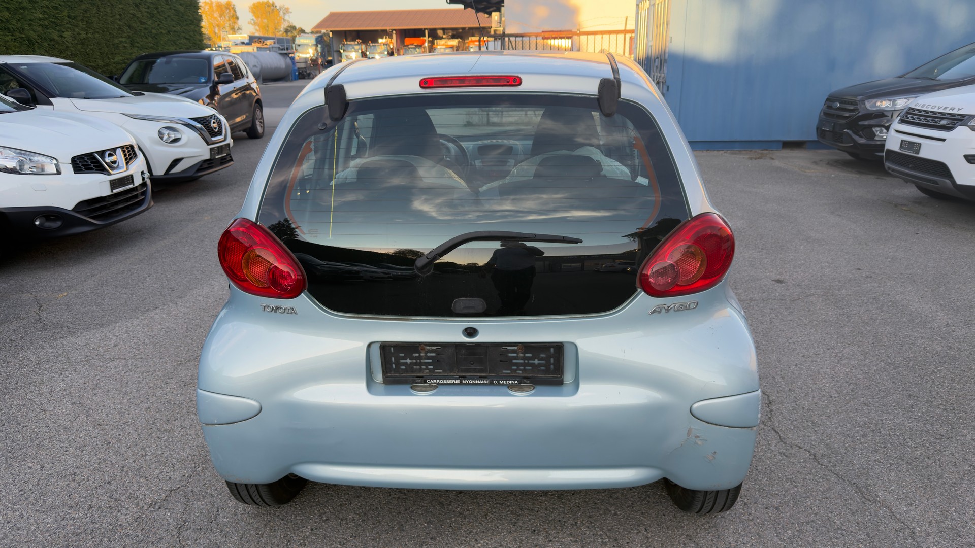 TOYOTA Aygo 1.0 Linea Sol-image-6