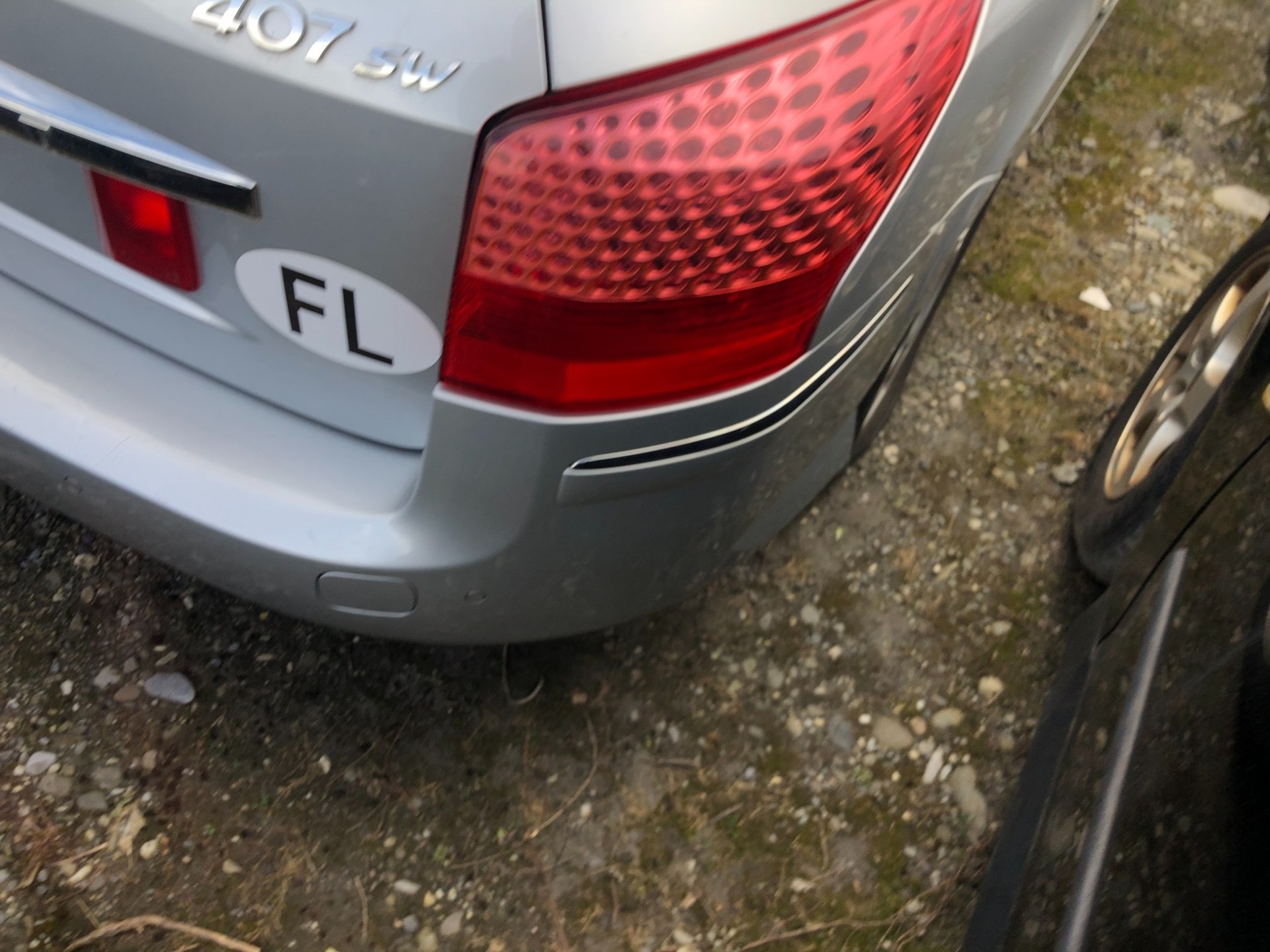 PEUGEOT 407 SW 3.0 SV Platinium Edition Automatic-image-6