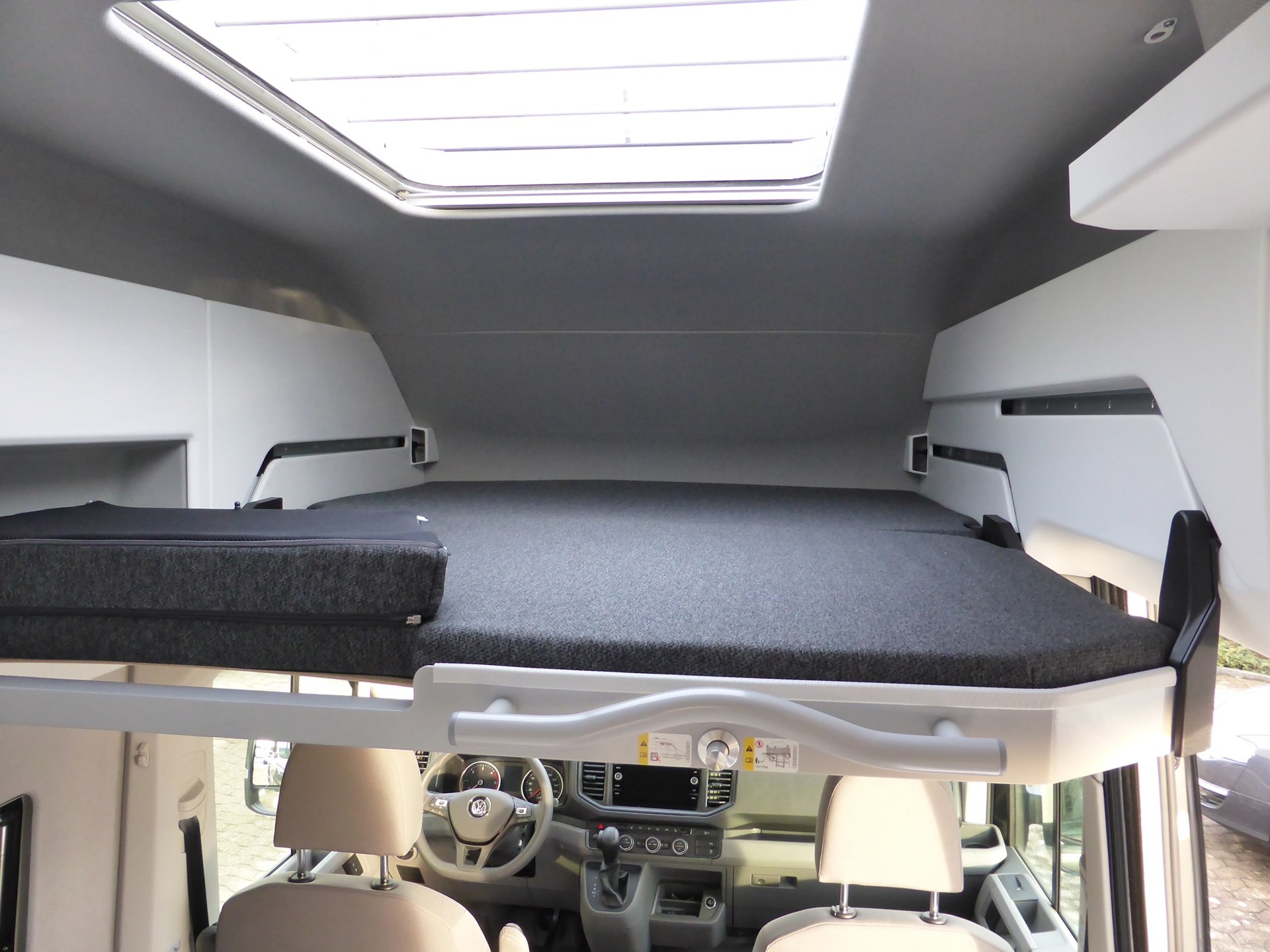 VW Grand California 600 2.0 BI-TDI-image-4