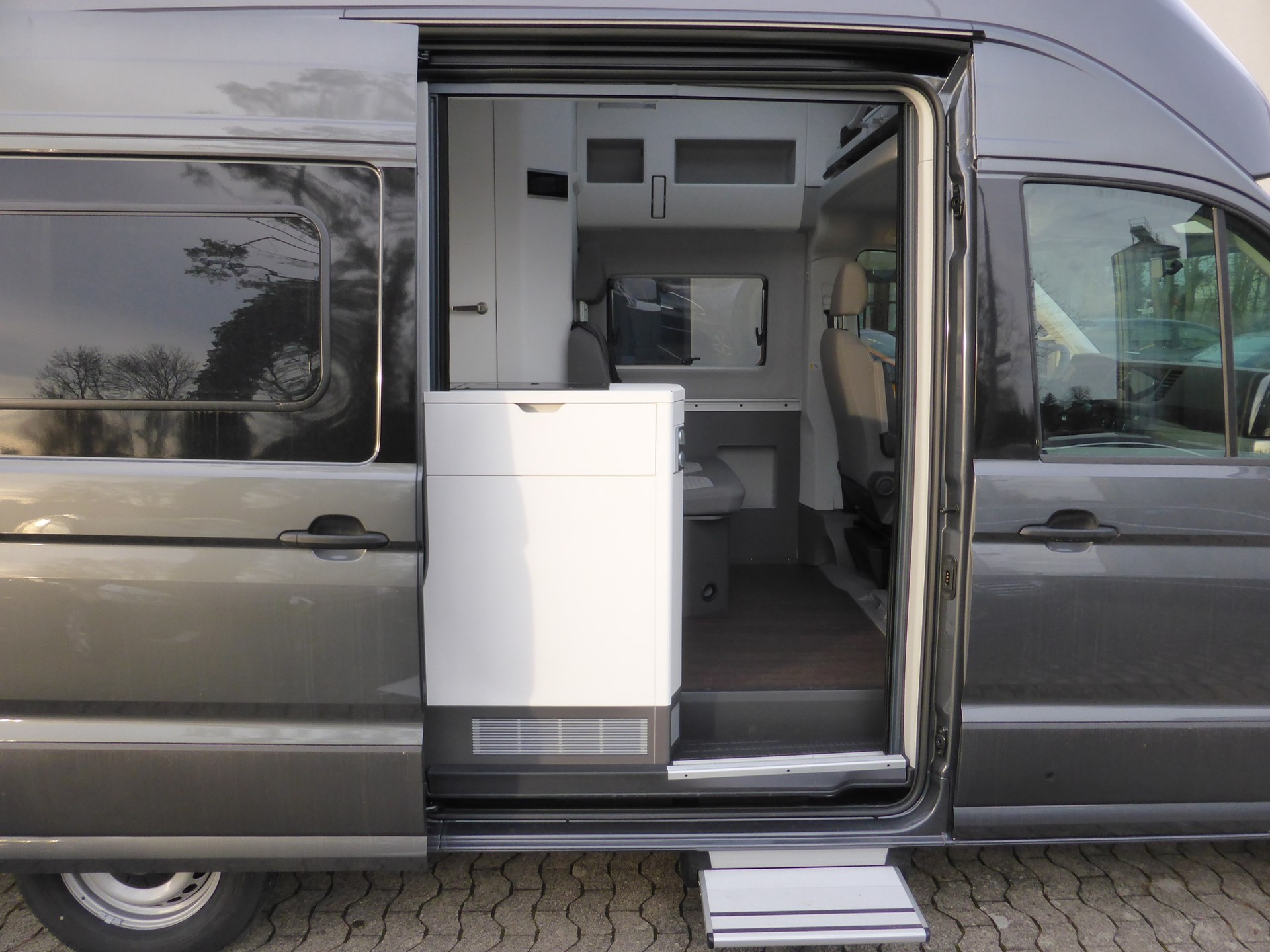 VW Grand California 600 2.0 BI-TDI-image-2