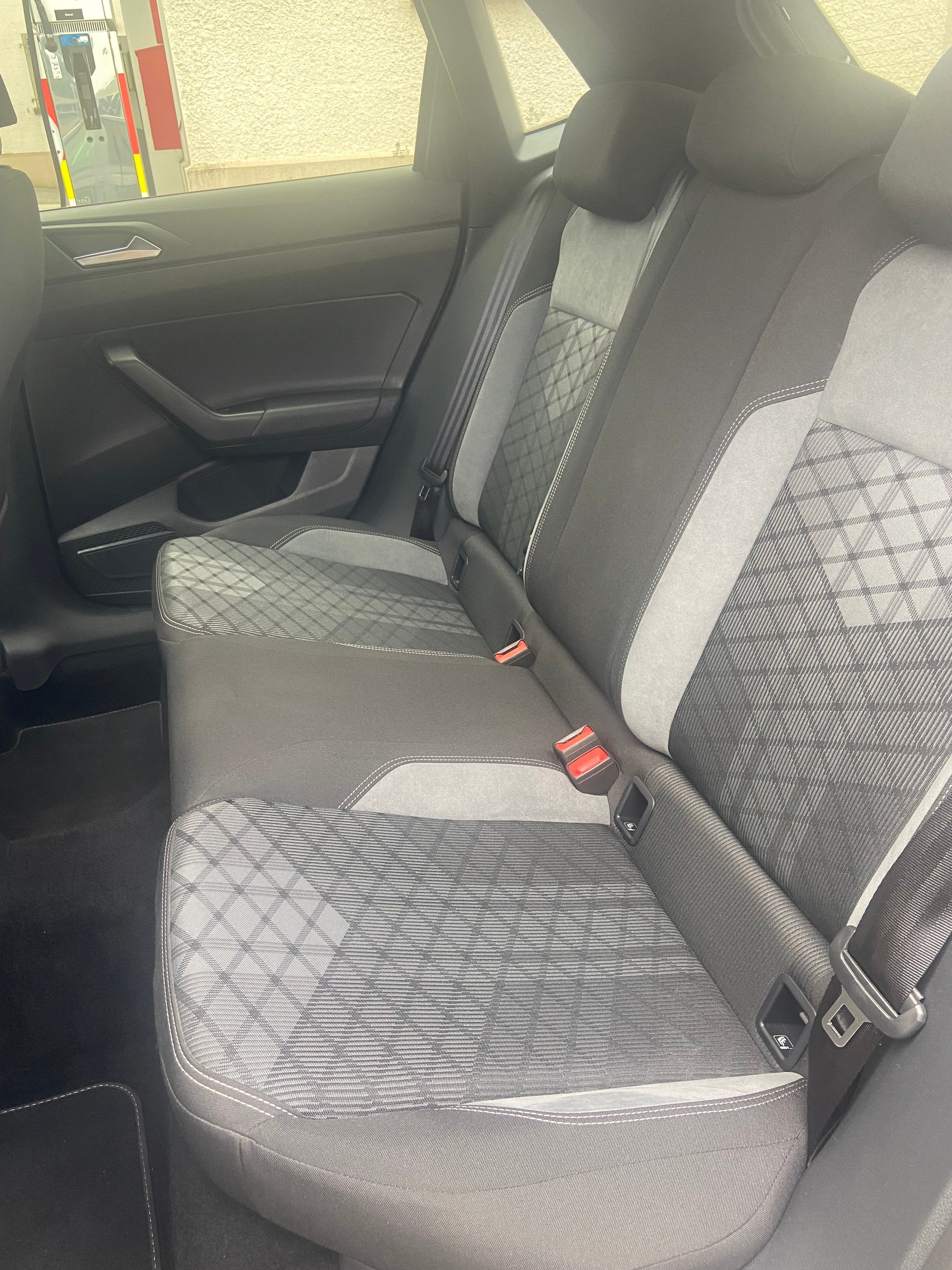 VW Polo 1.0 TSI R-Line DSG-image-7