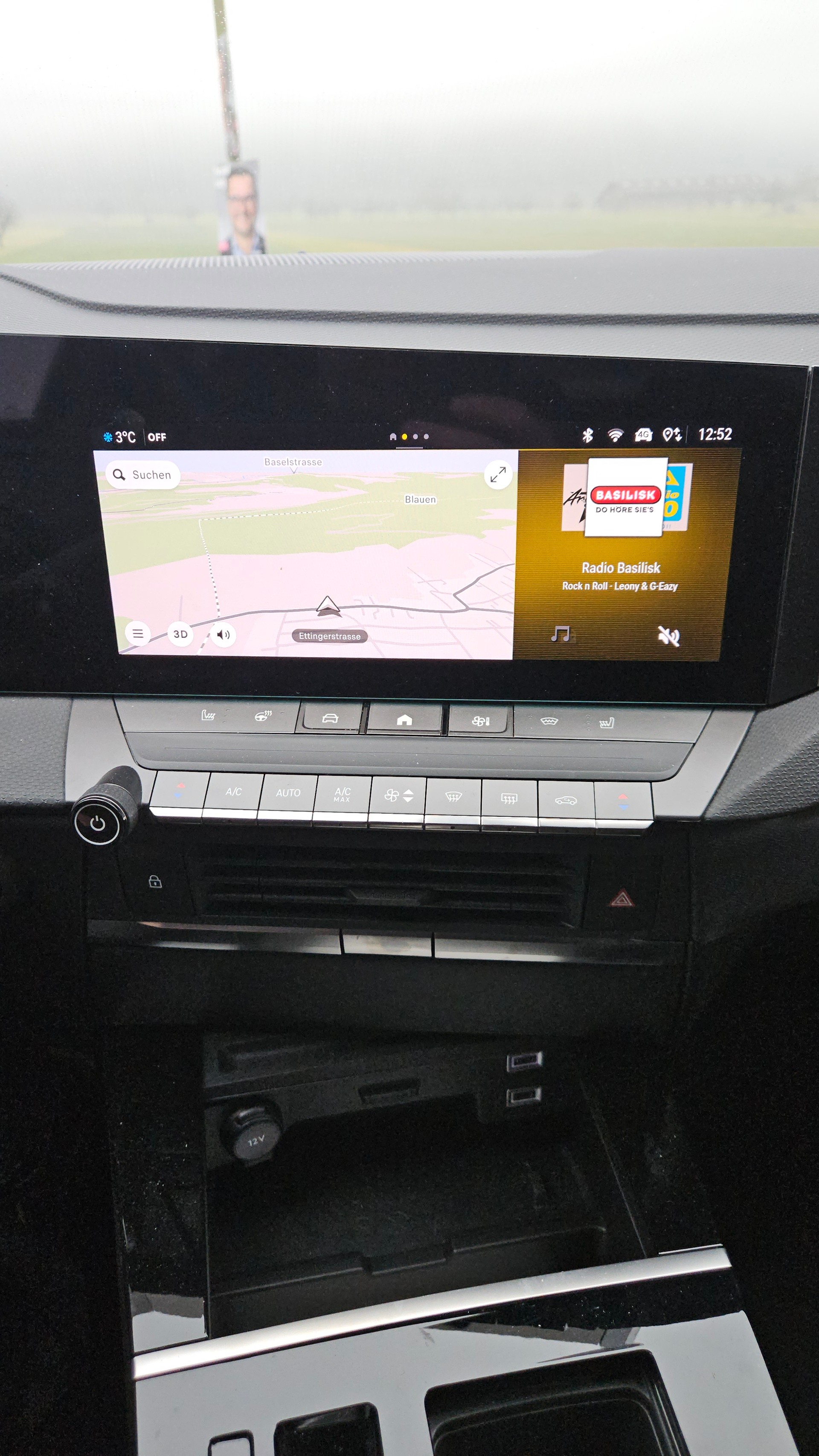 OPEL Astra 1.6 PHEV Turbo GSe A-image-15