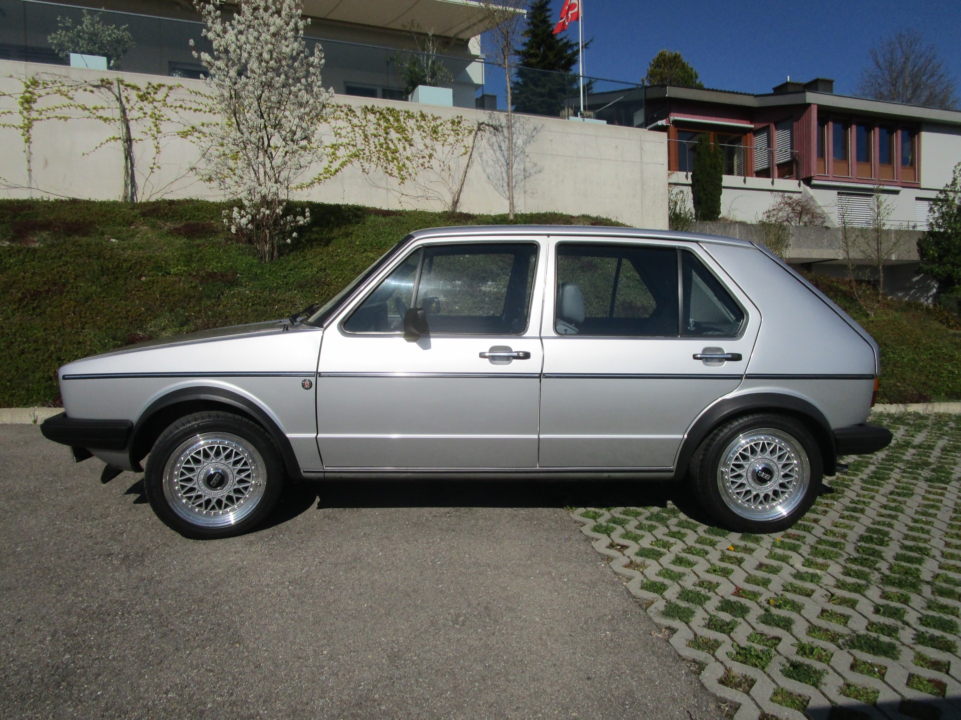VW Golf 1 GTI 4-türig (1982)-image-5