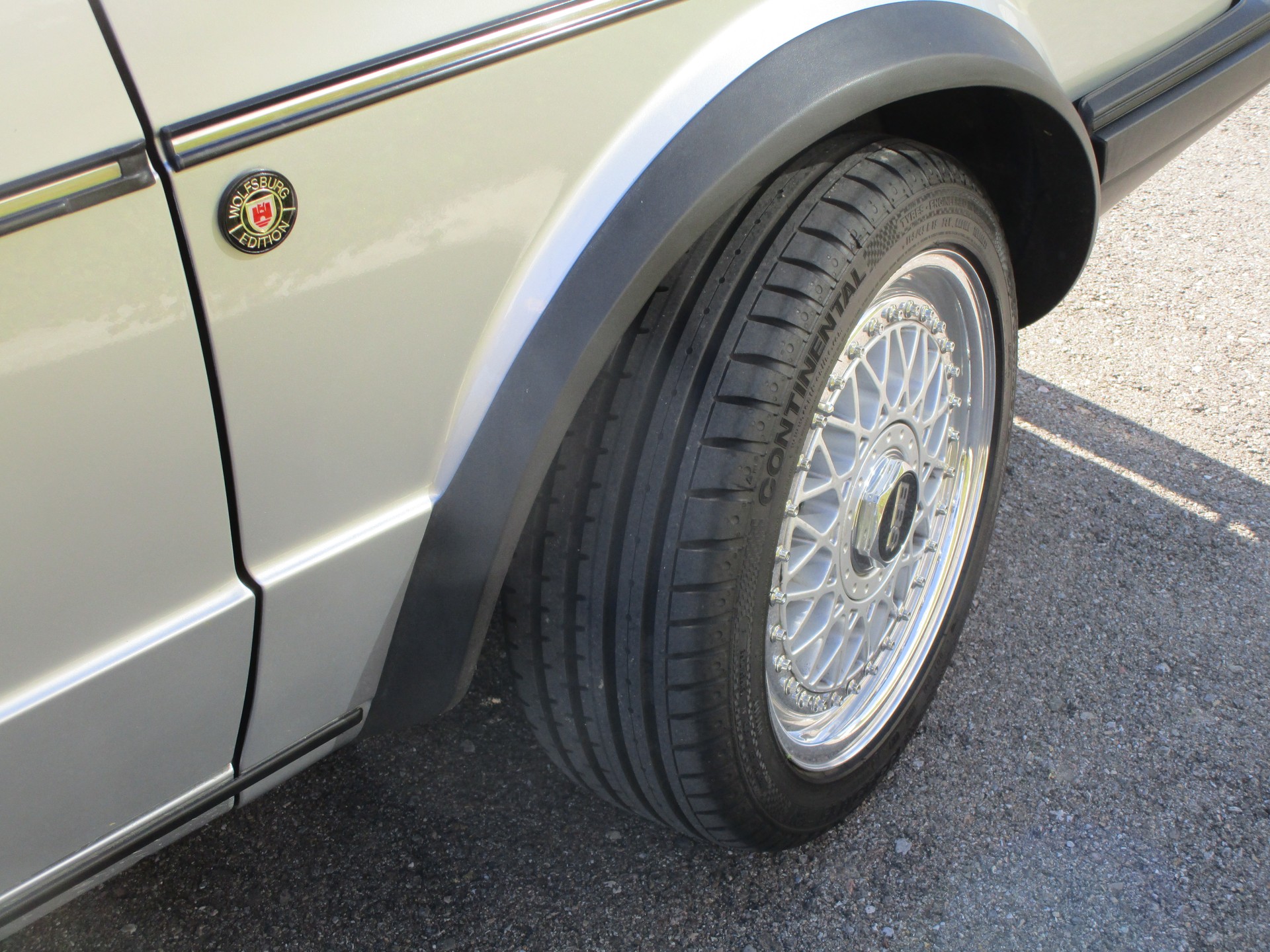 VW Golf 1 GTI 4-türig (1982)-image-13