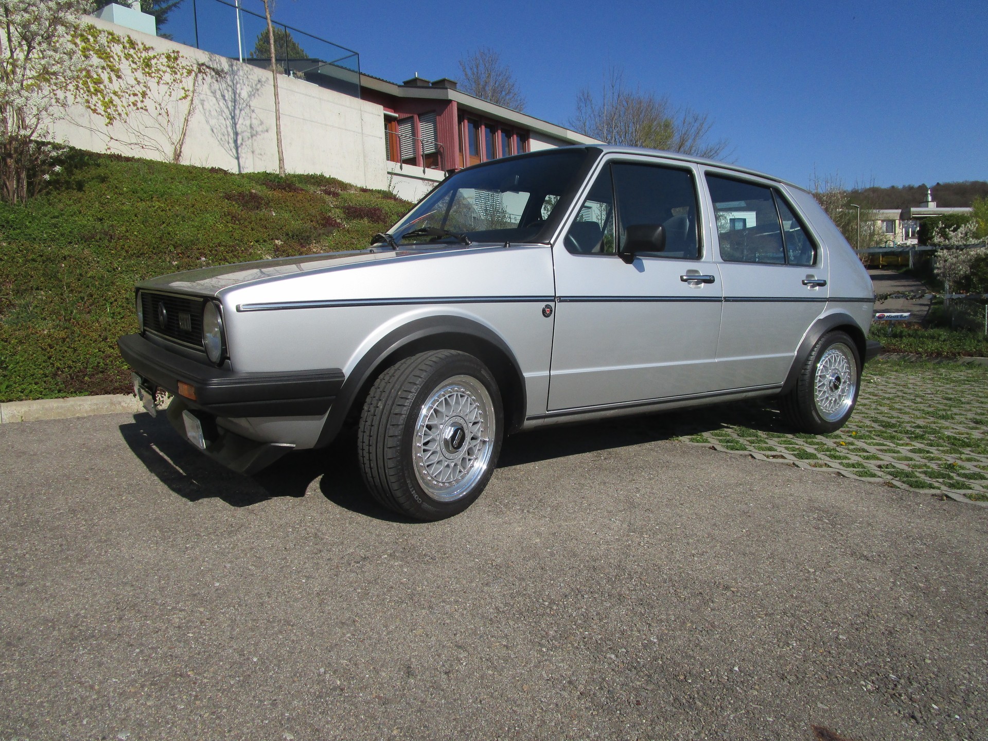 VW Golf 1 GTI 4-türig (1982)-image-6