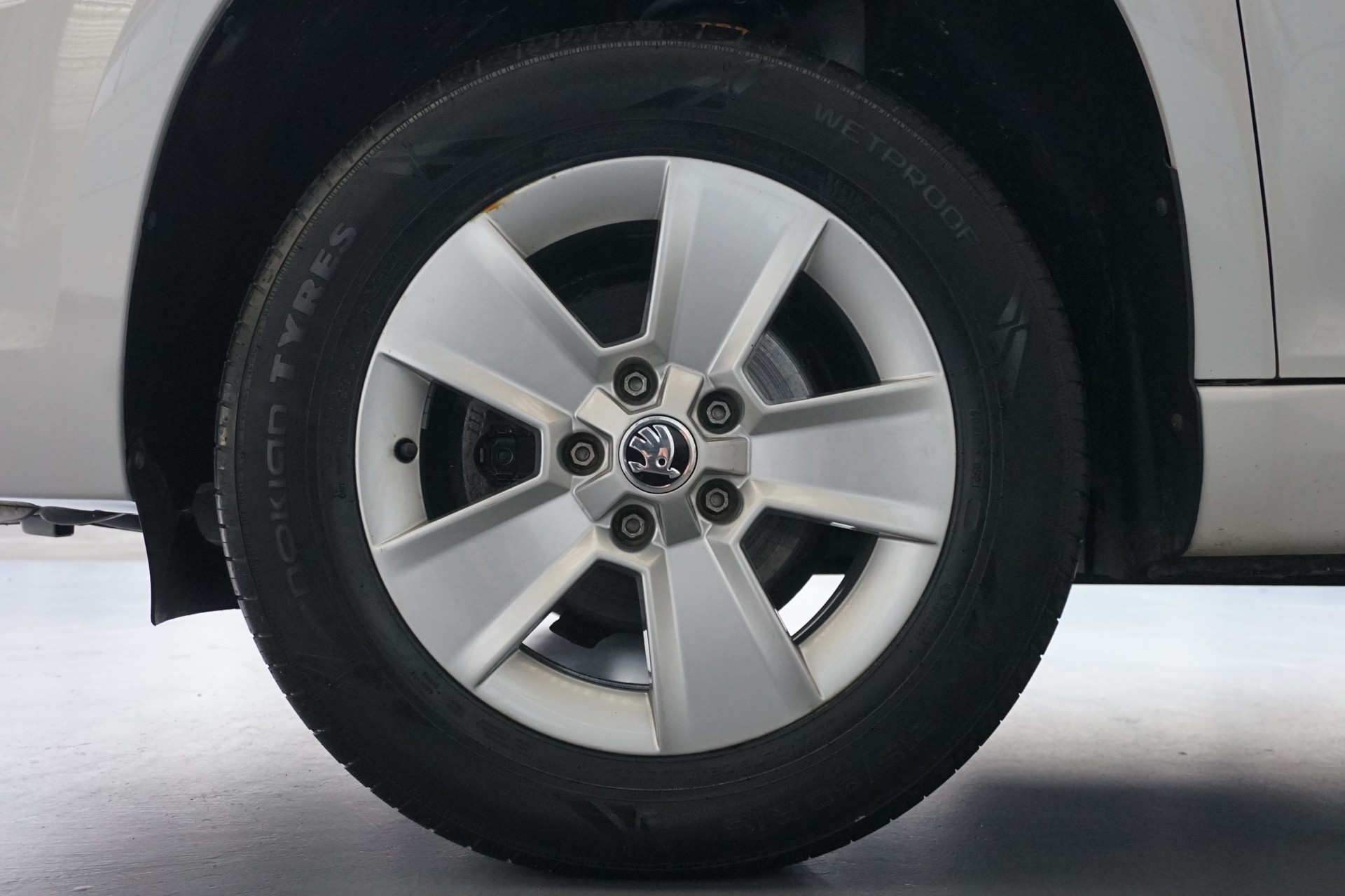 SKODA Yeti 2.0 TDI Active 4x4-image-10