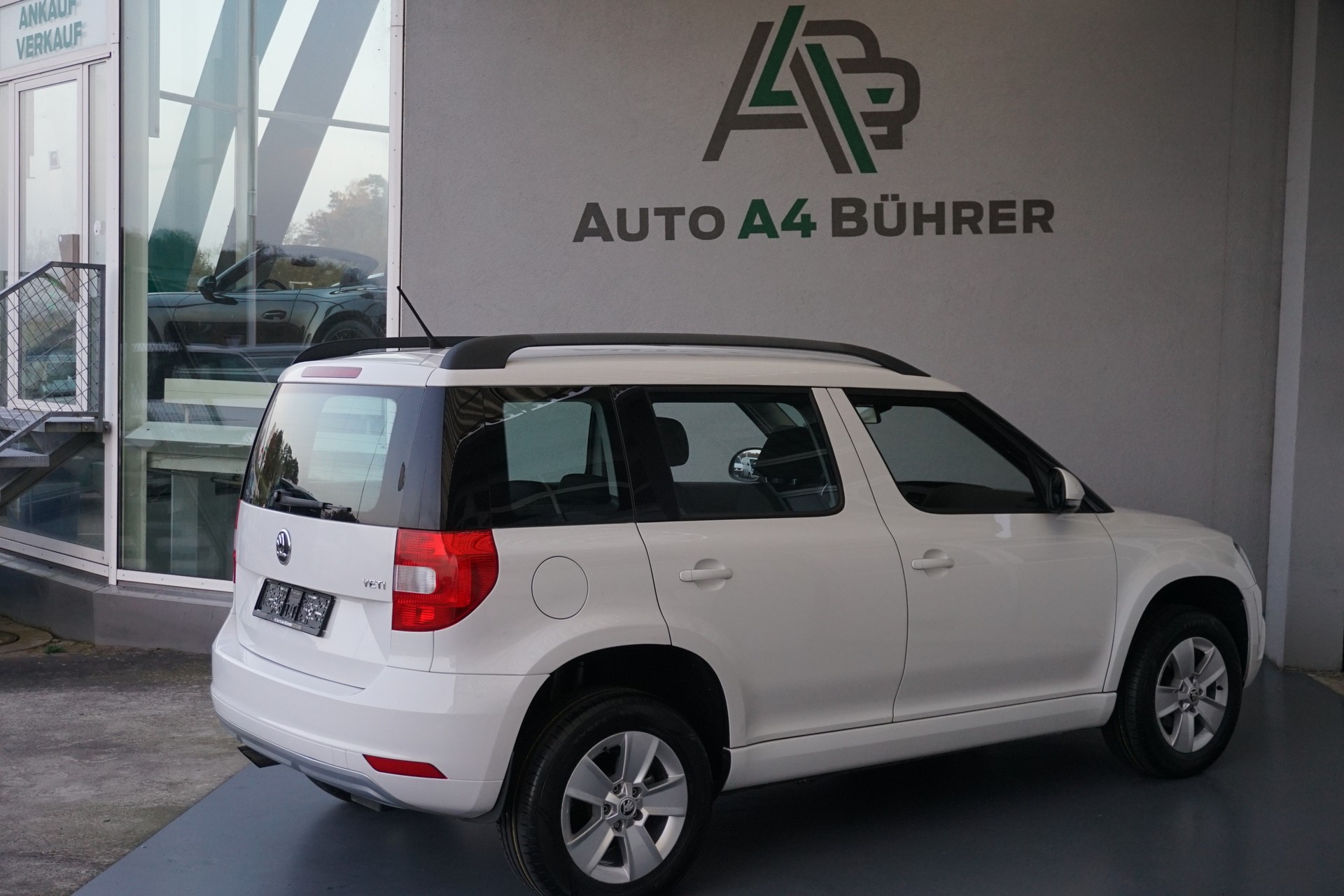 SKODA Yeti 2.0 TDI Active 4x4-image-7