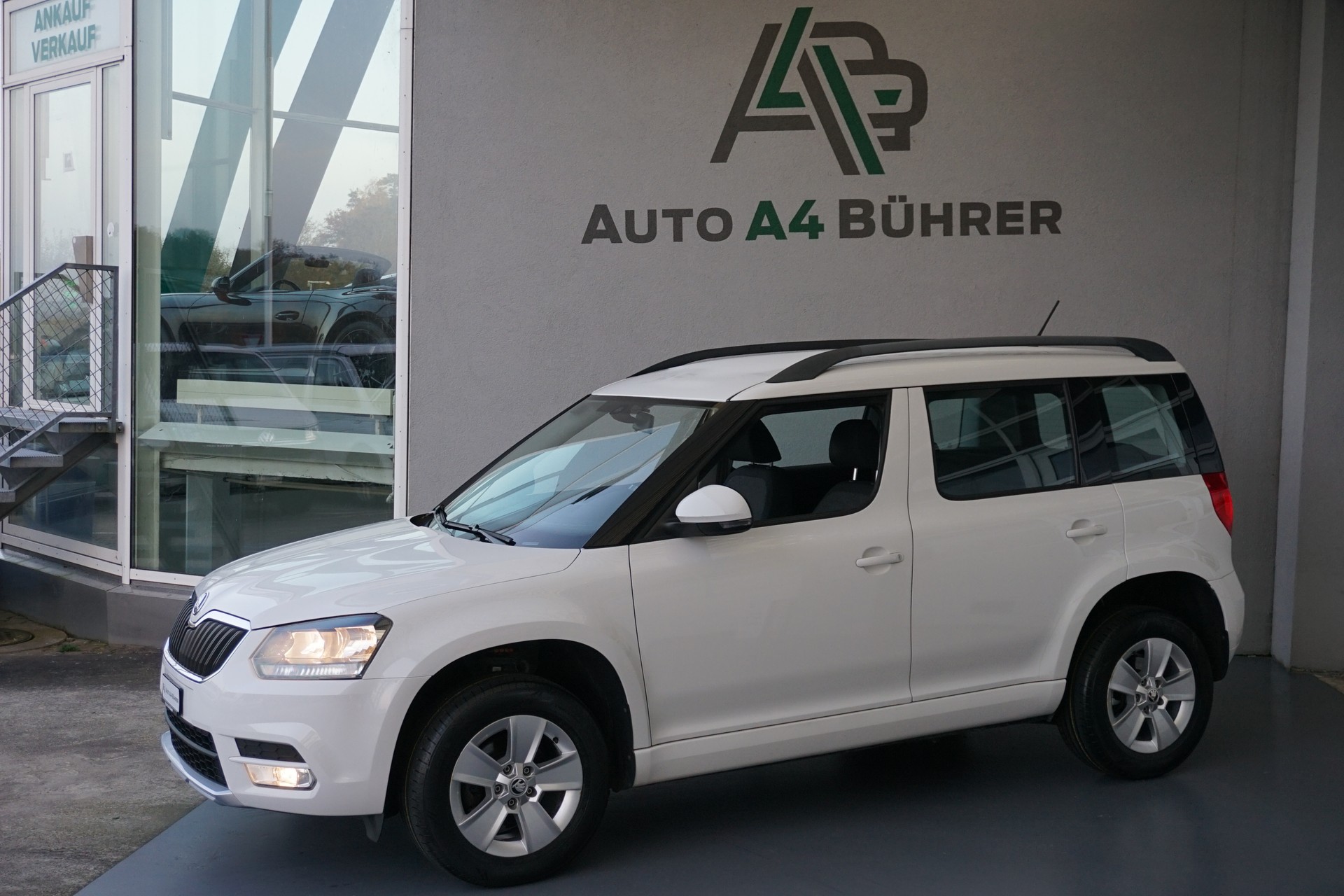 SKODA Yeti 2.0 TDI Active 4x4-image-3