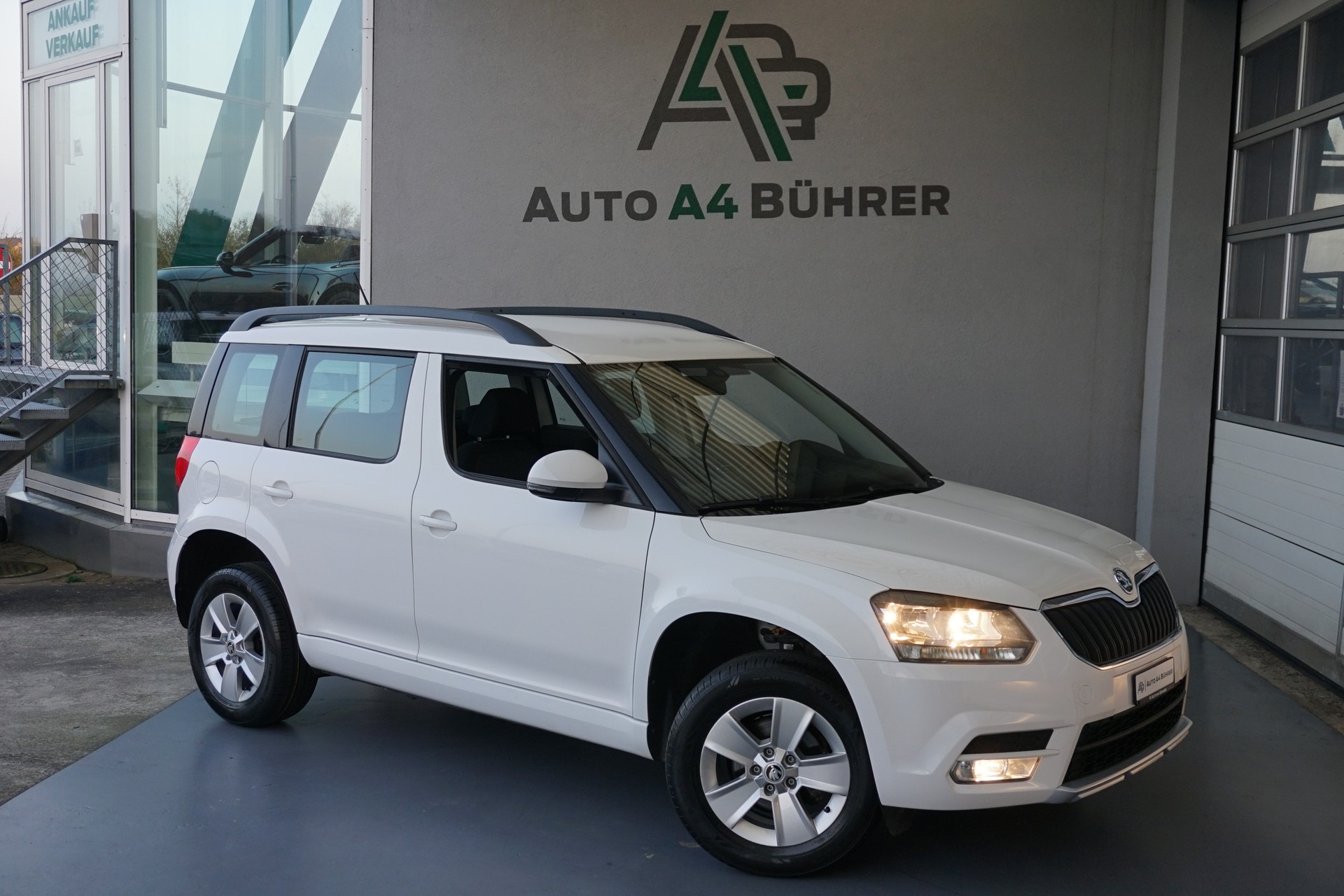 SKODA Yeti 2.0 TDI Active 4x4-image-1