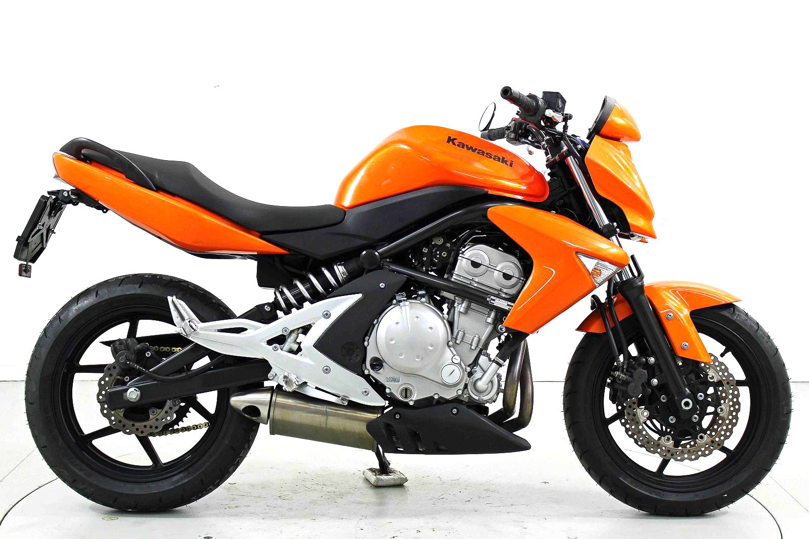KAWASAKI ER-6n-showroom-element-3