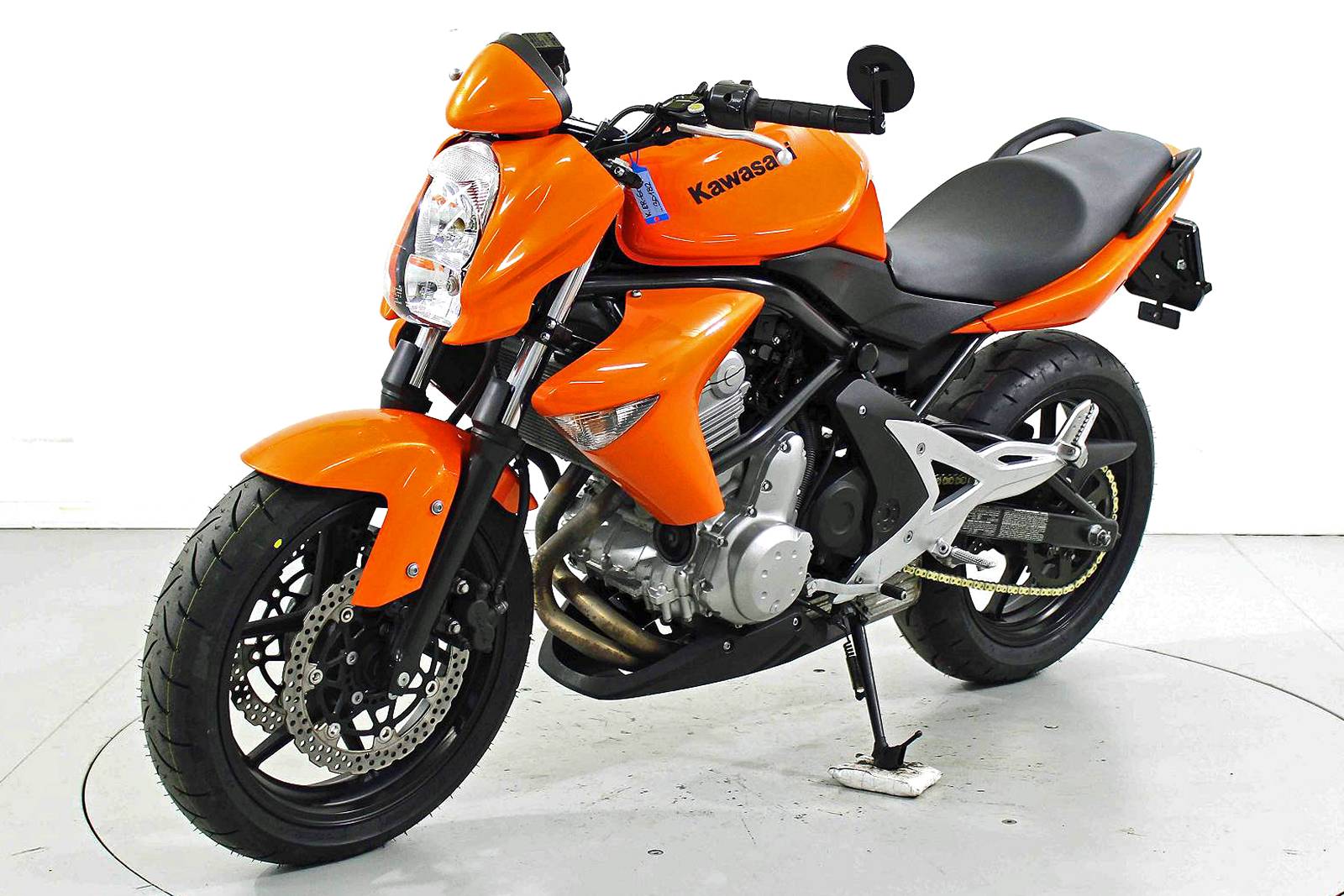 KAWASAKI ER-6n-showroom-element-2