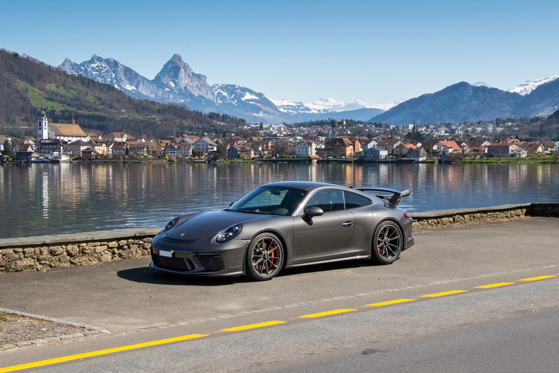 PORSCHE 911 GT3-image-0