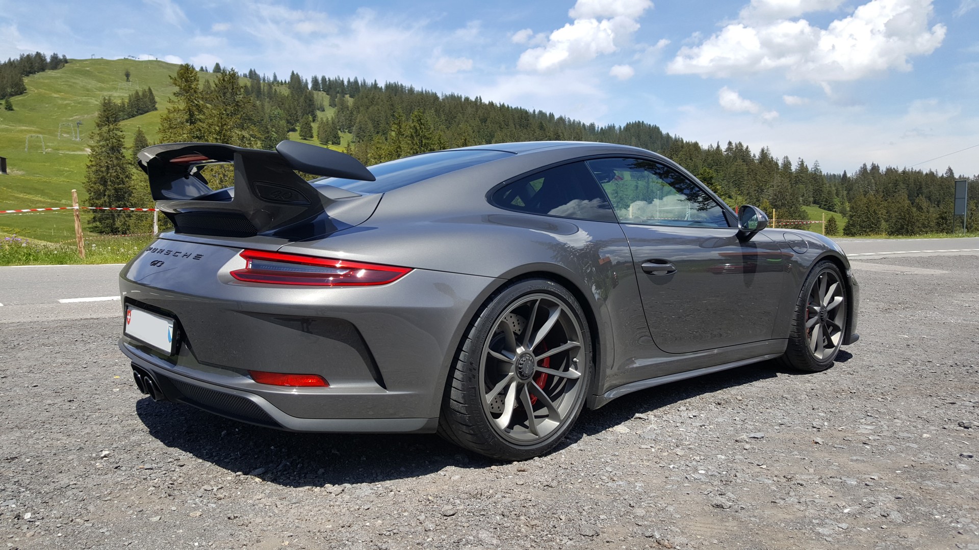 PORSCHE 911 GT3-image-2