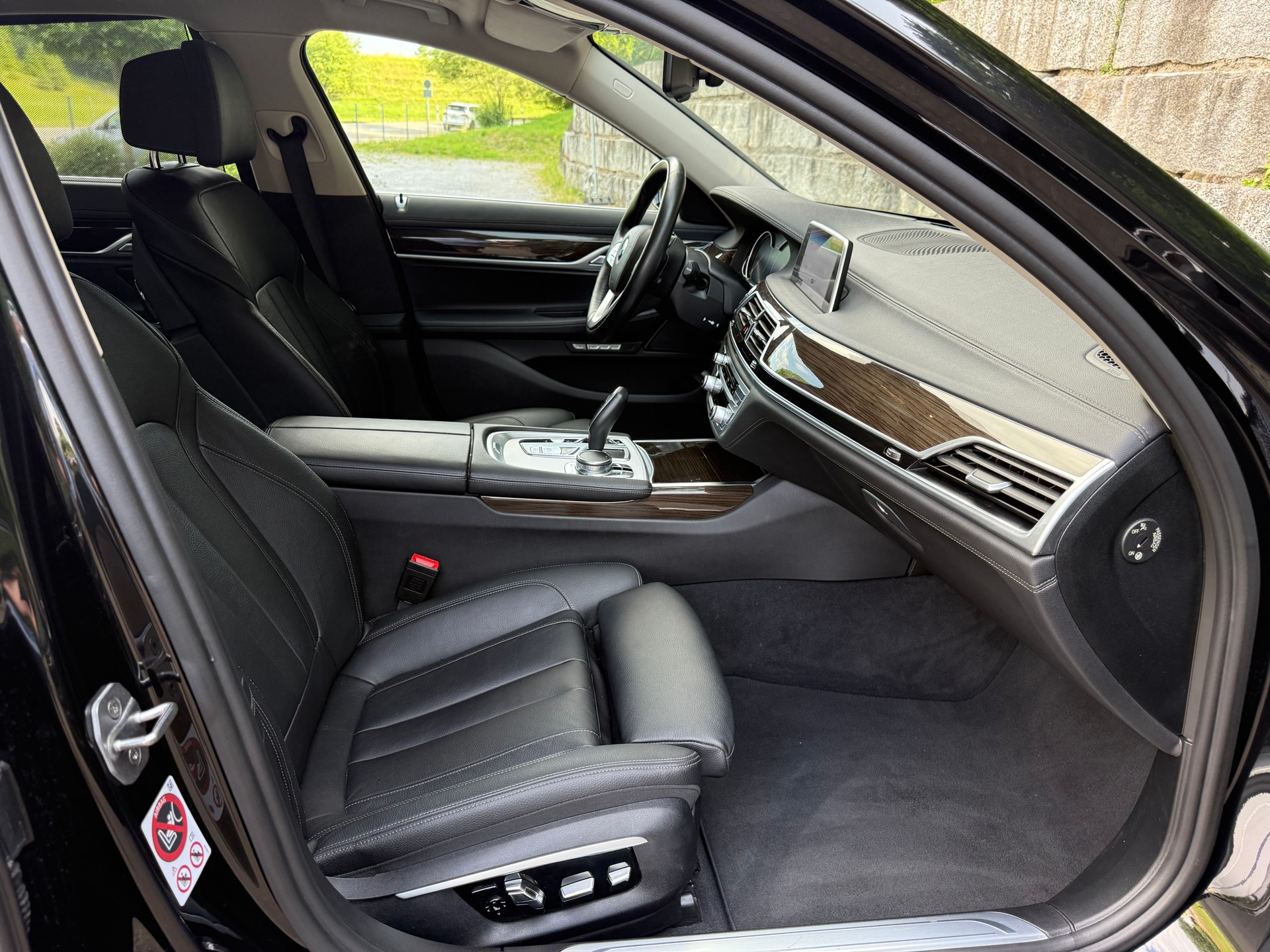 BMW 730d xDrive Steptronic-image-5