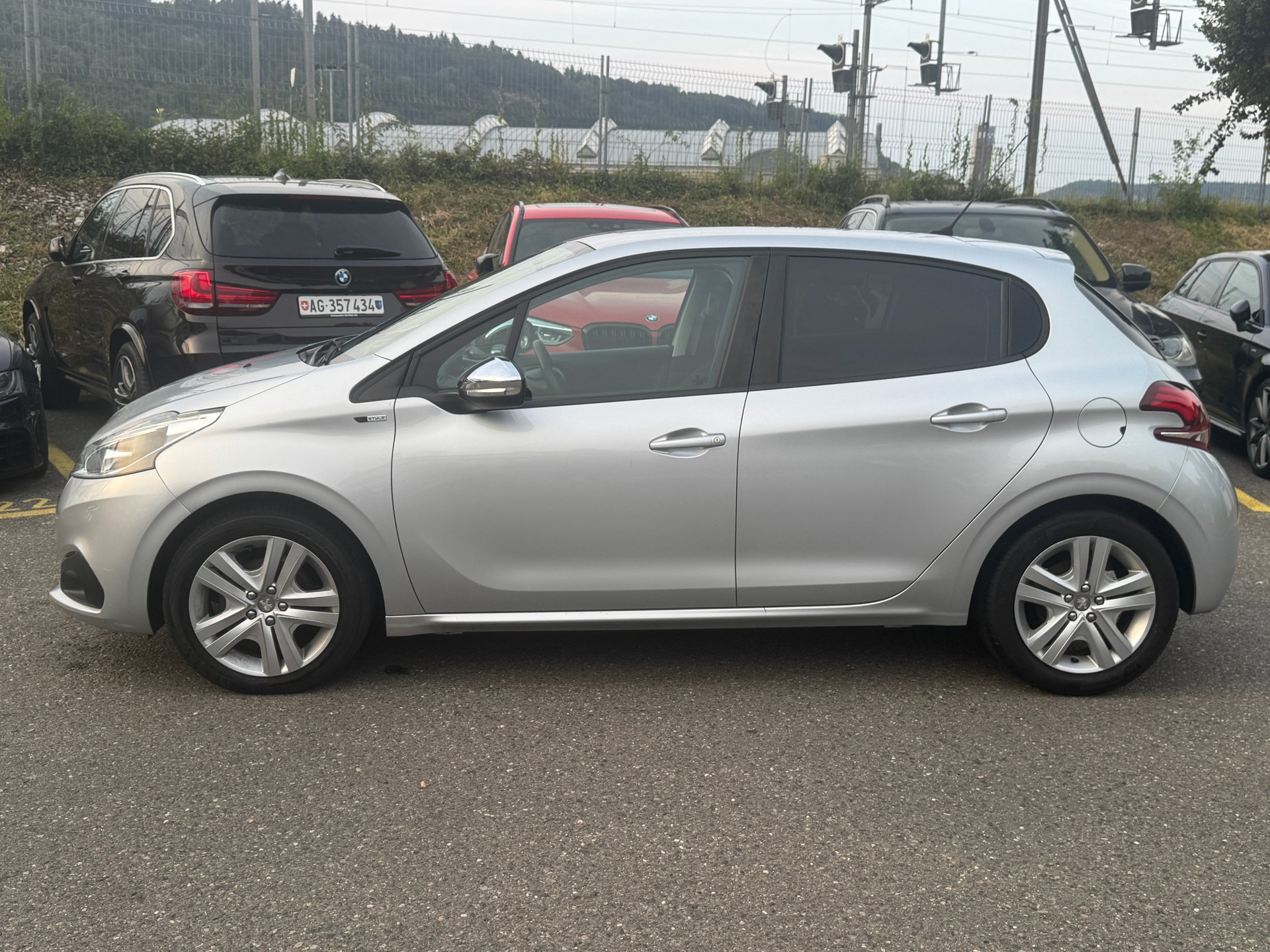 PEUGEOT 208 1.2 PureTech Active-image-3