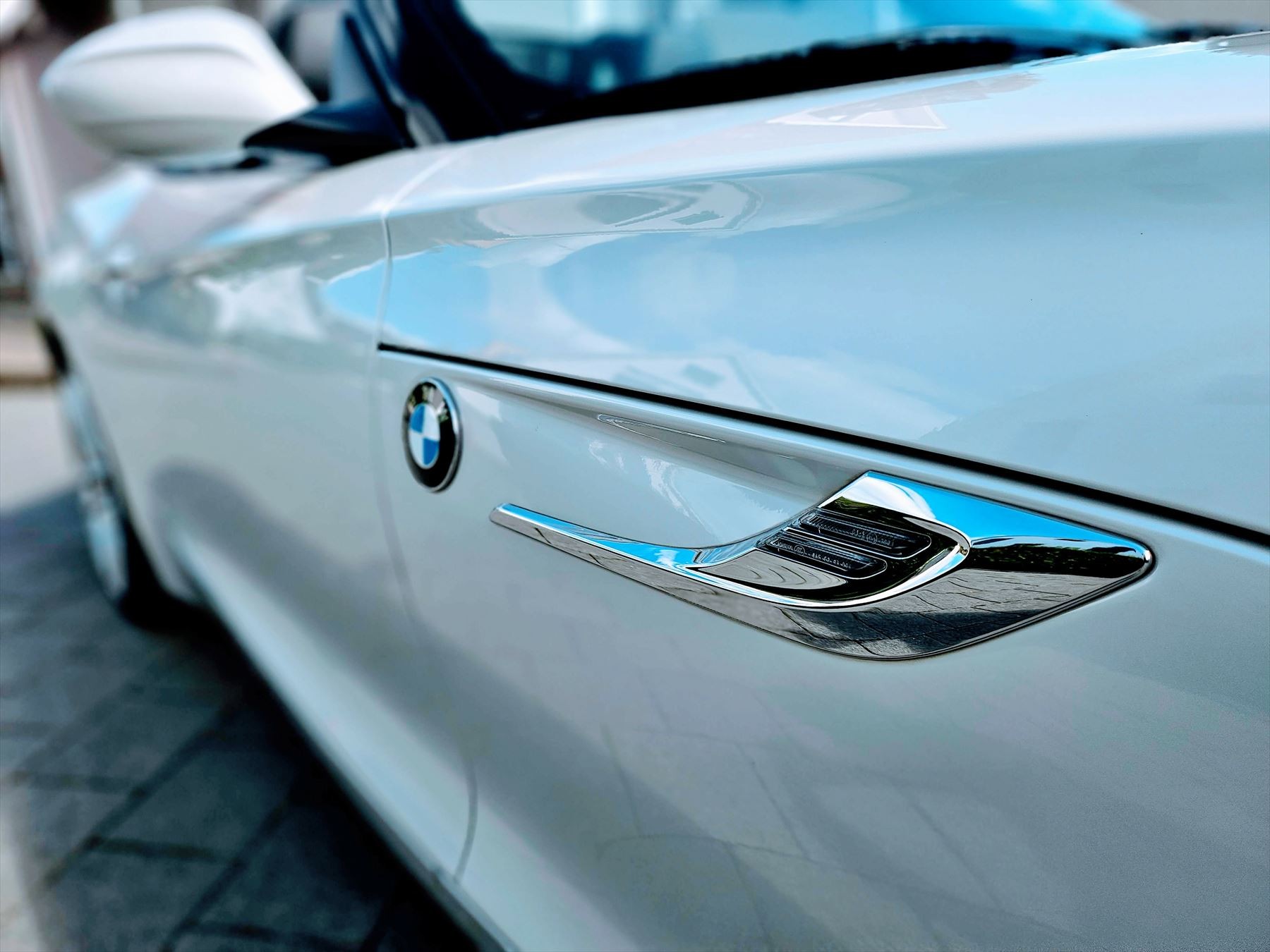 BMW Z4 sDrive28i-image-10