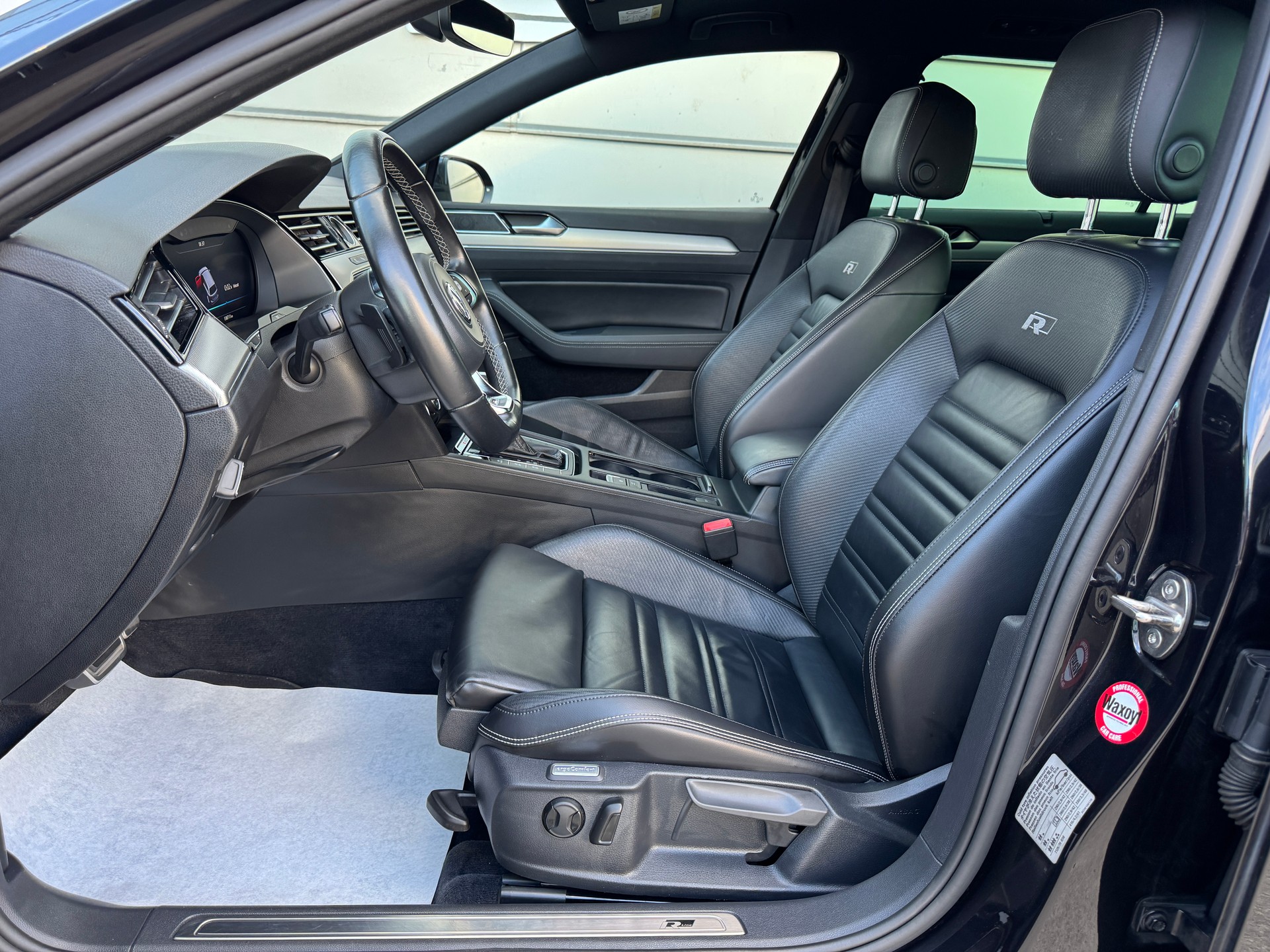 VW Passat Variant 2.0 TSI ABT R-Line Highline 4Motion DSG-image-4