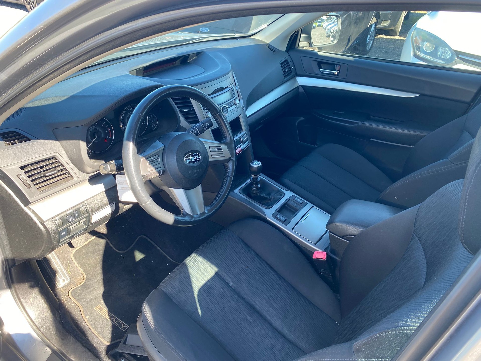 SUBARU Legacy 2.0i Swiss AWD-image-7