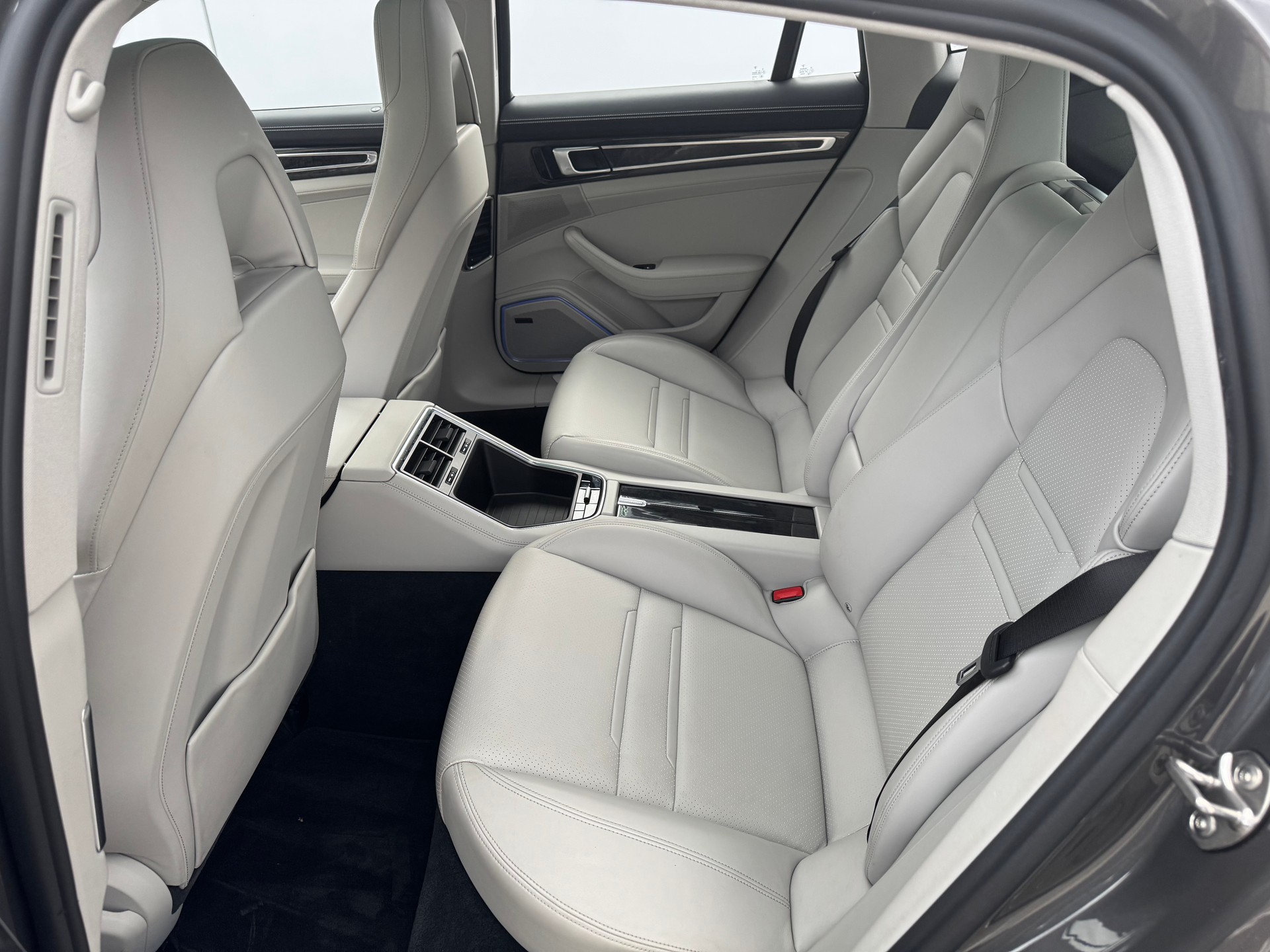 PORSCHE Panamera 4S PDK-image-13