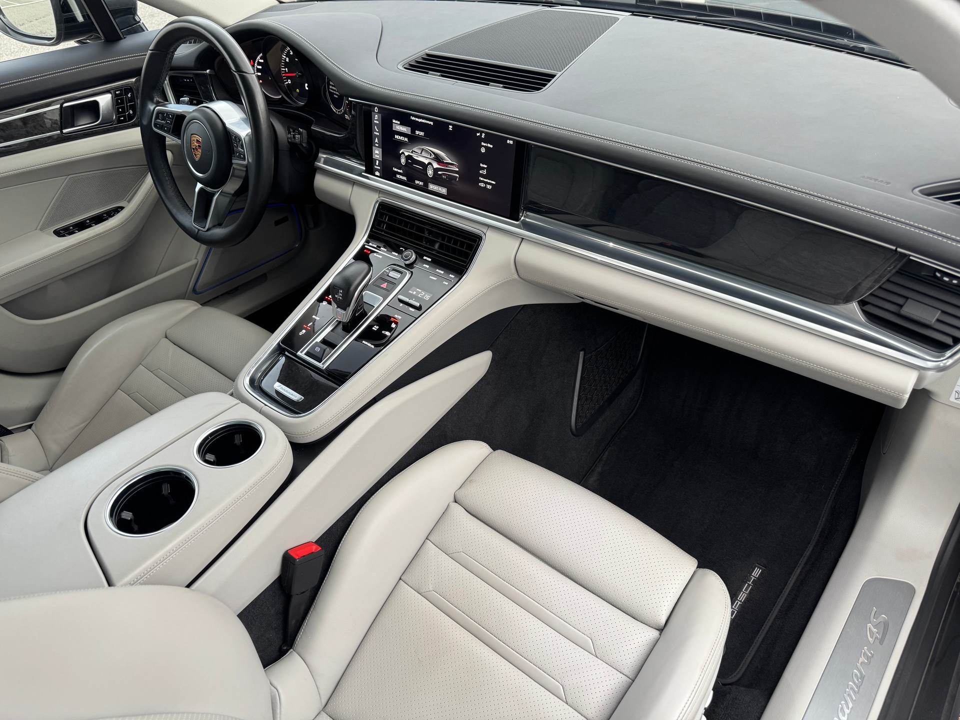 PORSCHE Panamera 4S PDK-image-11