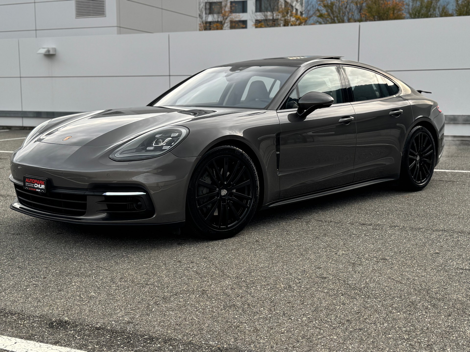 PORSCHE Panamera 4S PDK-image-1