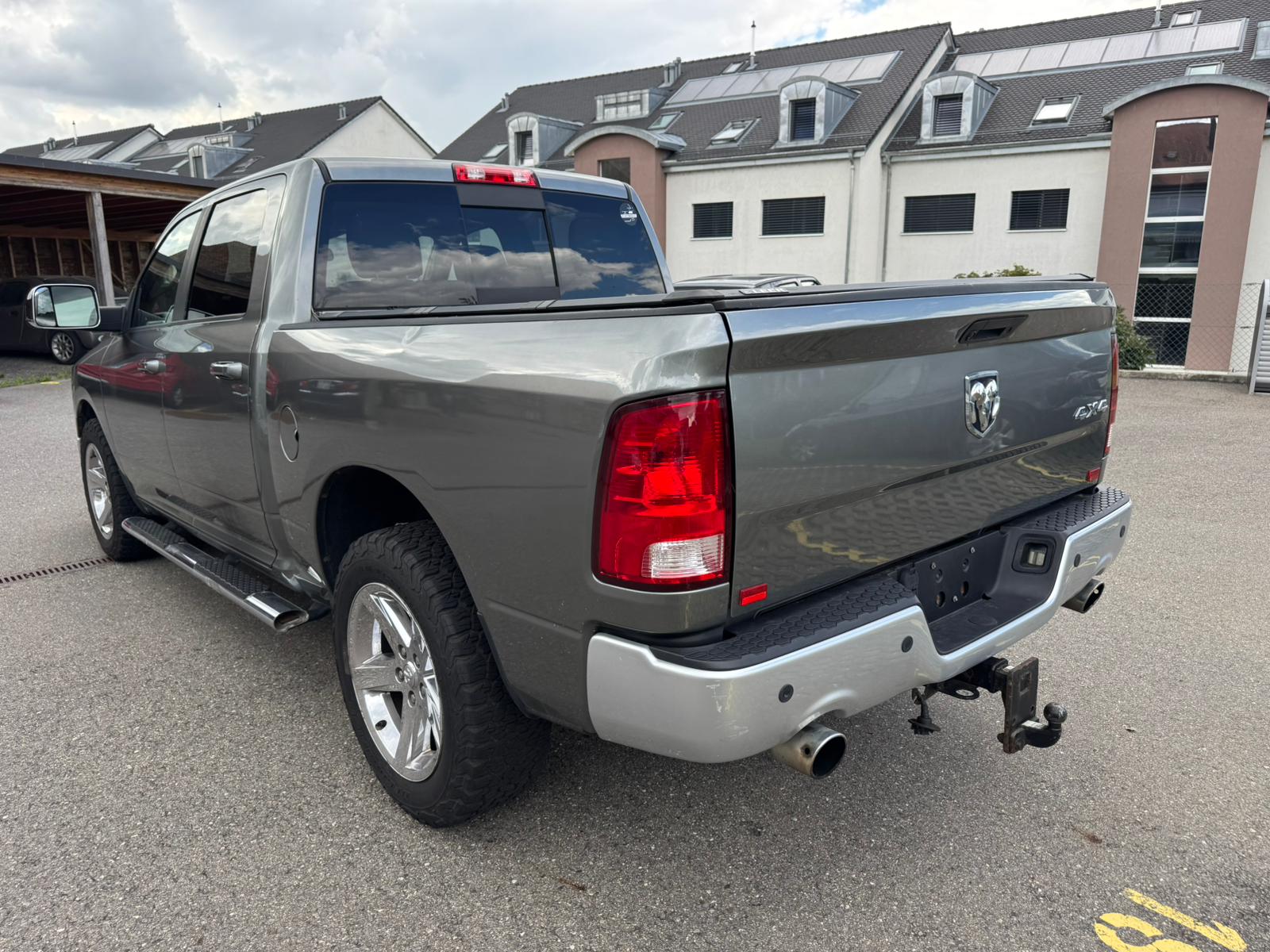 DODGE Ram 1500-image-8