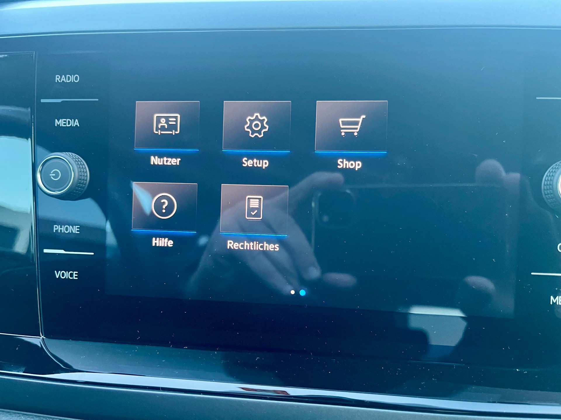 VW Taigo 1.5 TSI R-Line DSG*150PS*CH-FAHRZEUG*-image-21