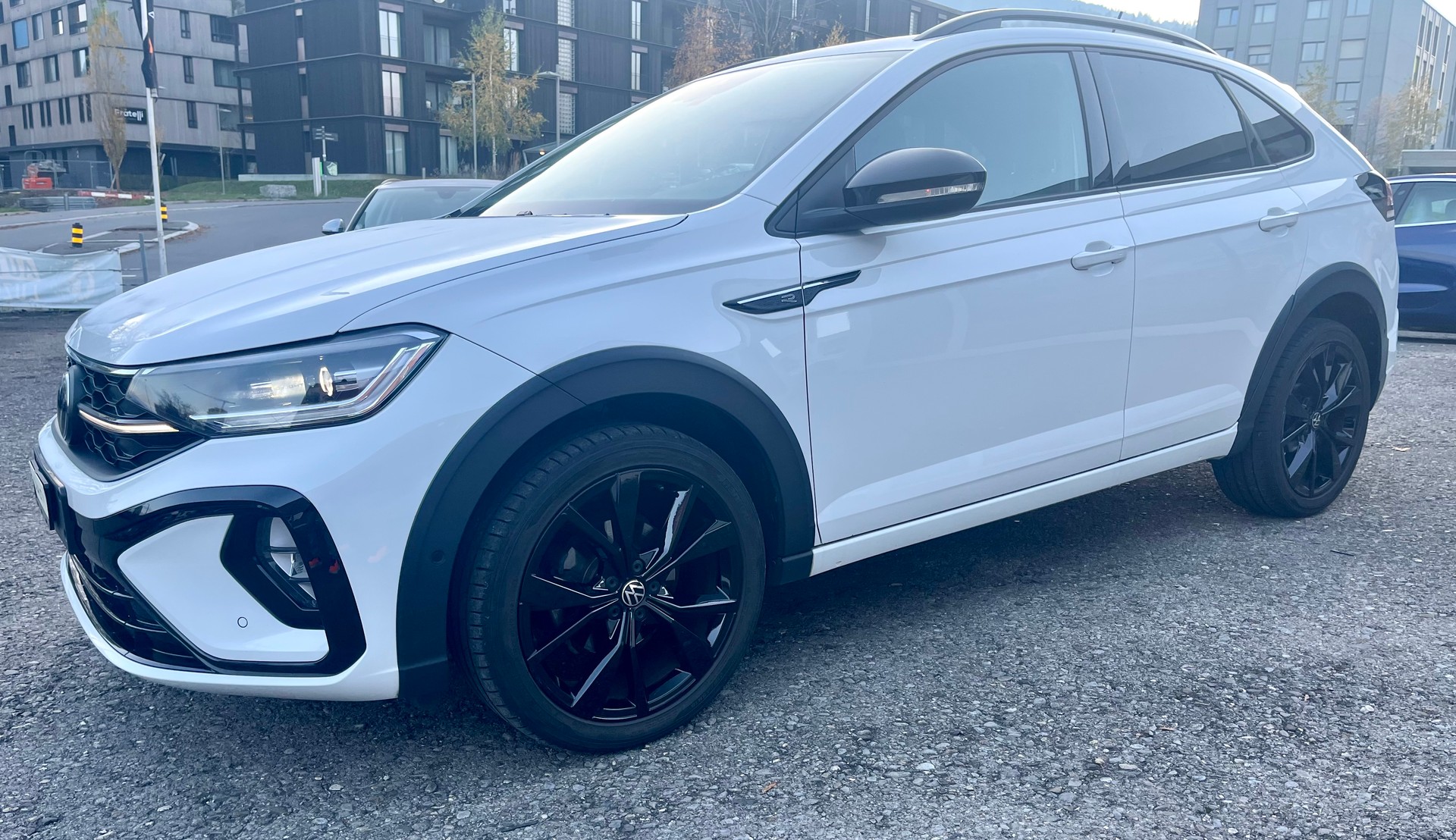 VW Taigo 1.5 TSI R-Line DSG*150PS*CH-FAHRZEUG*-image-10