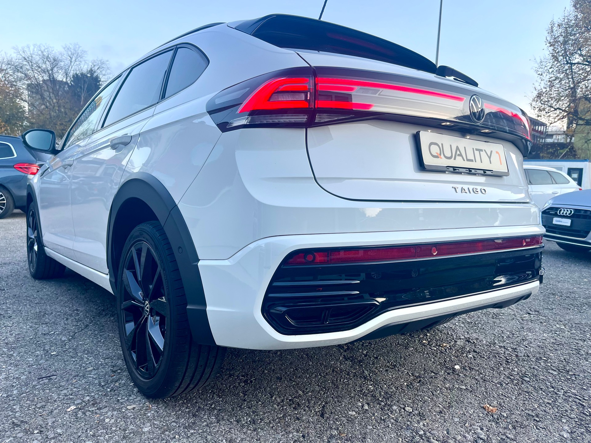 VW Taigo 1.5 TSI R-Line DSG*150PS*CH-FAHRZEUG*-image-7
